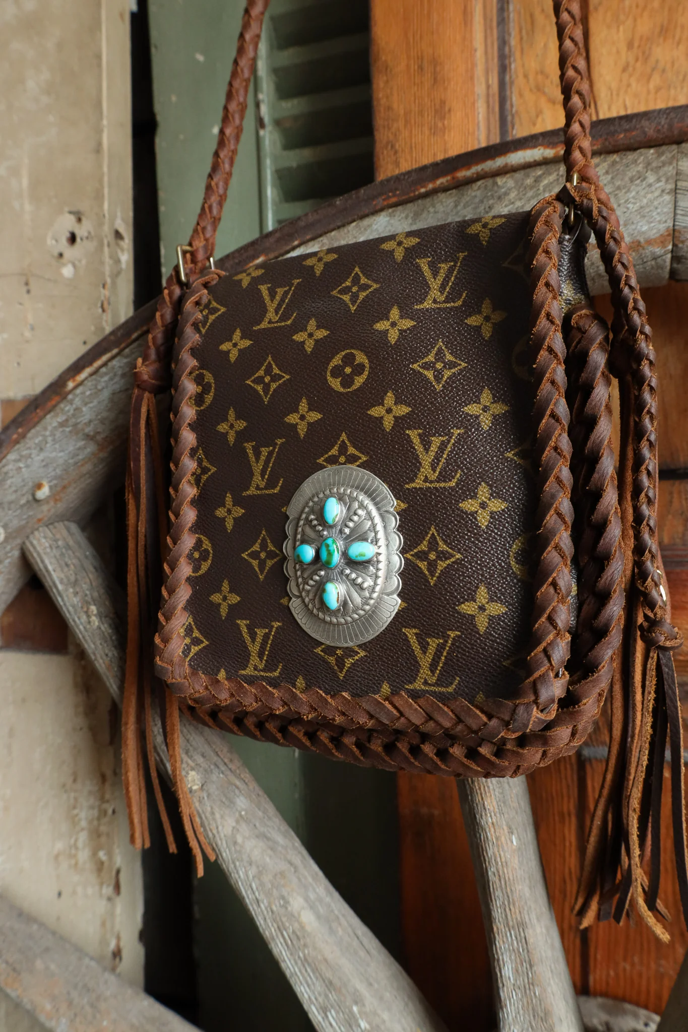 Leather and Vodka Musette Salsa Chocolate Handbag - Image 4