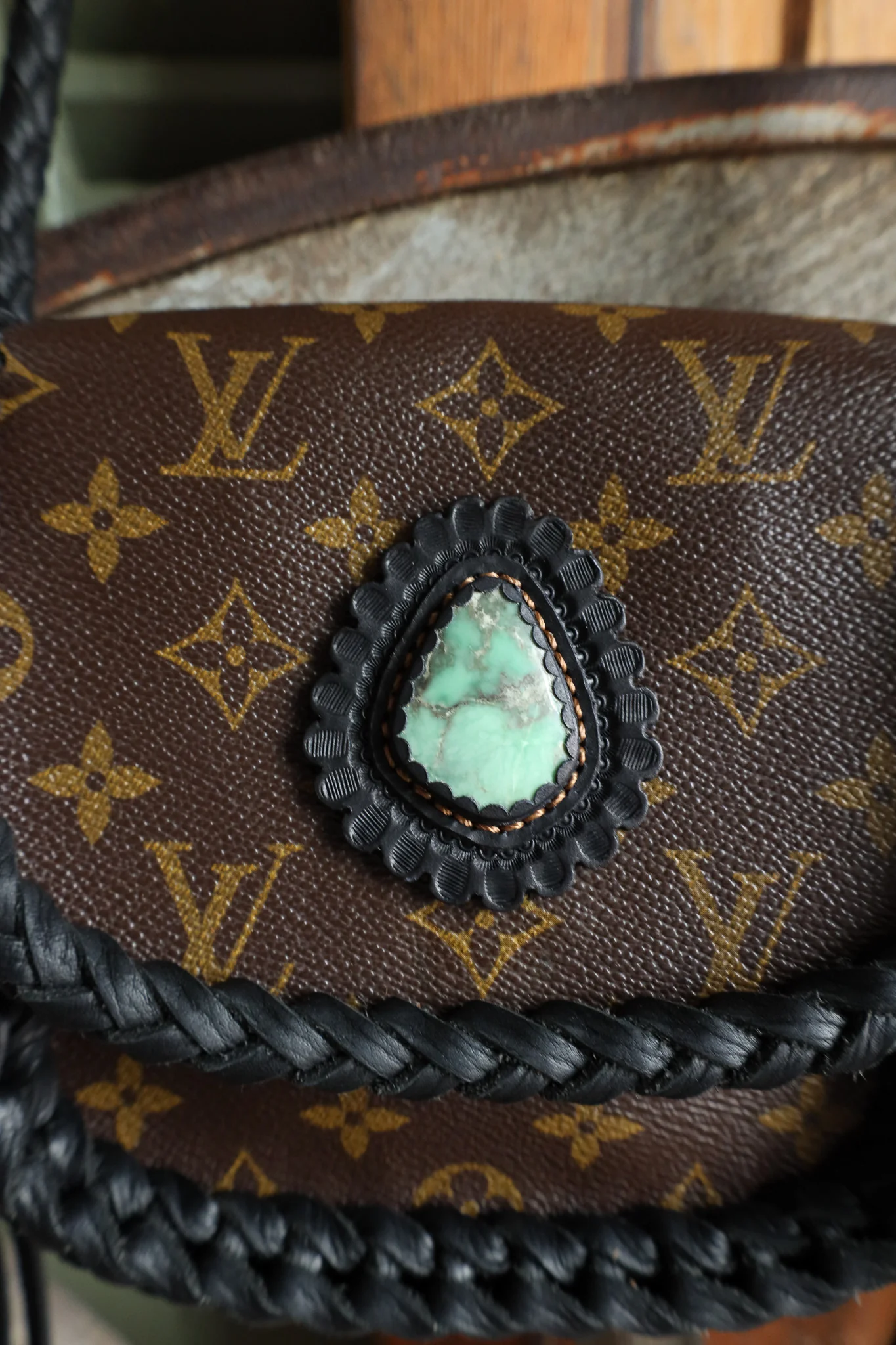Leather and Vodka Saint Cloud PM 40 Carat Variscite Handbag - Image 5