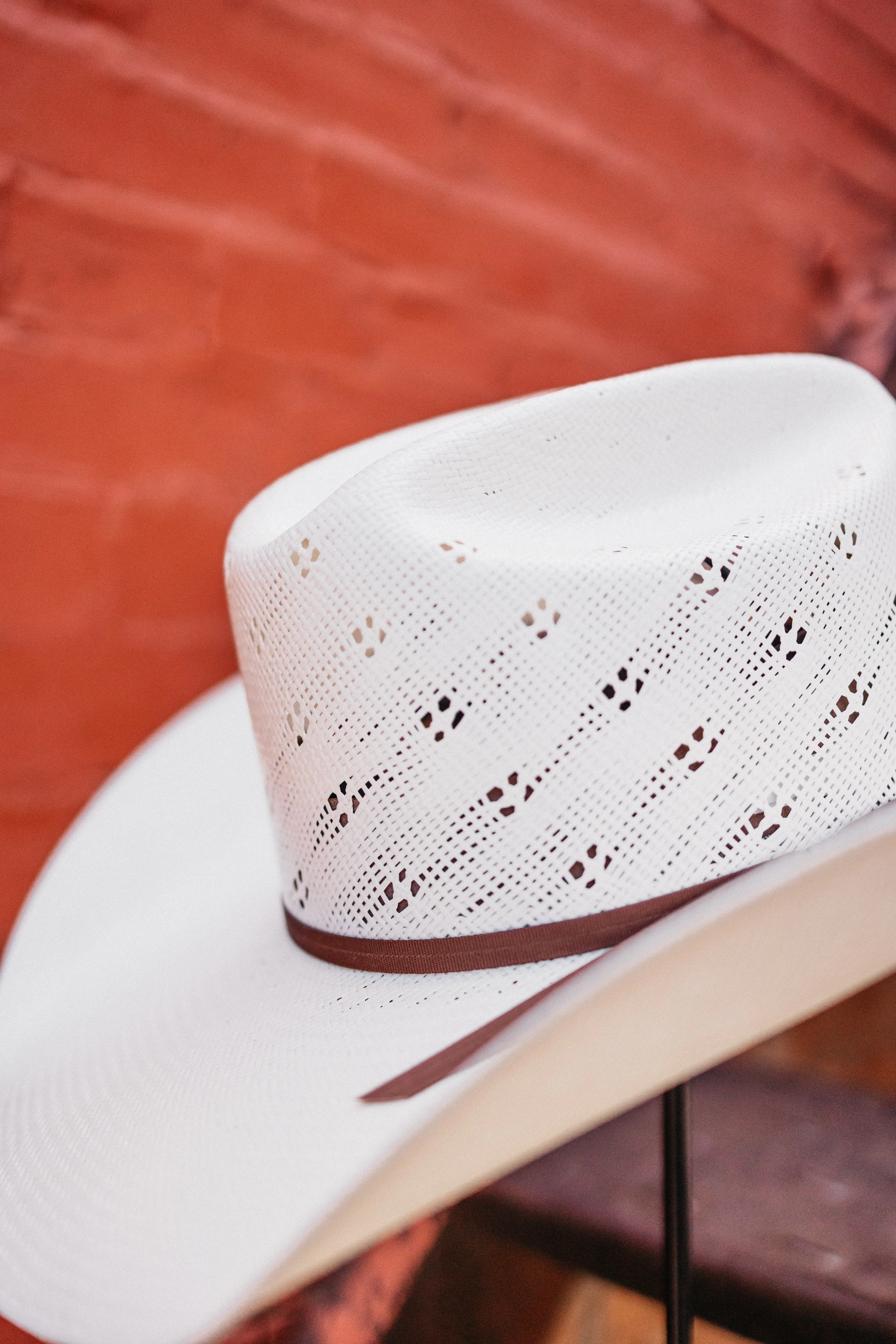 TWISTER 20X SHANTUNG 4 1/4" HAT - Image 3
