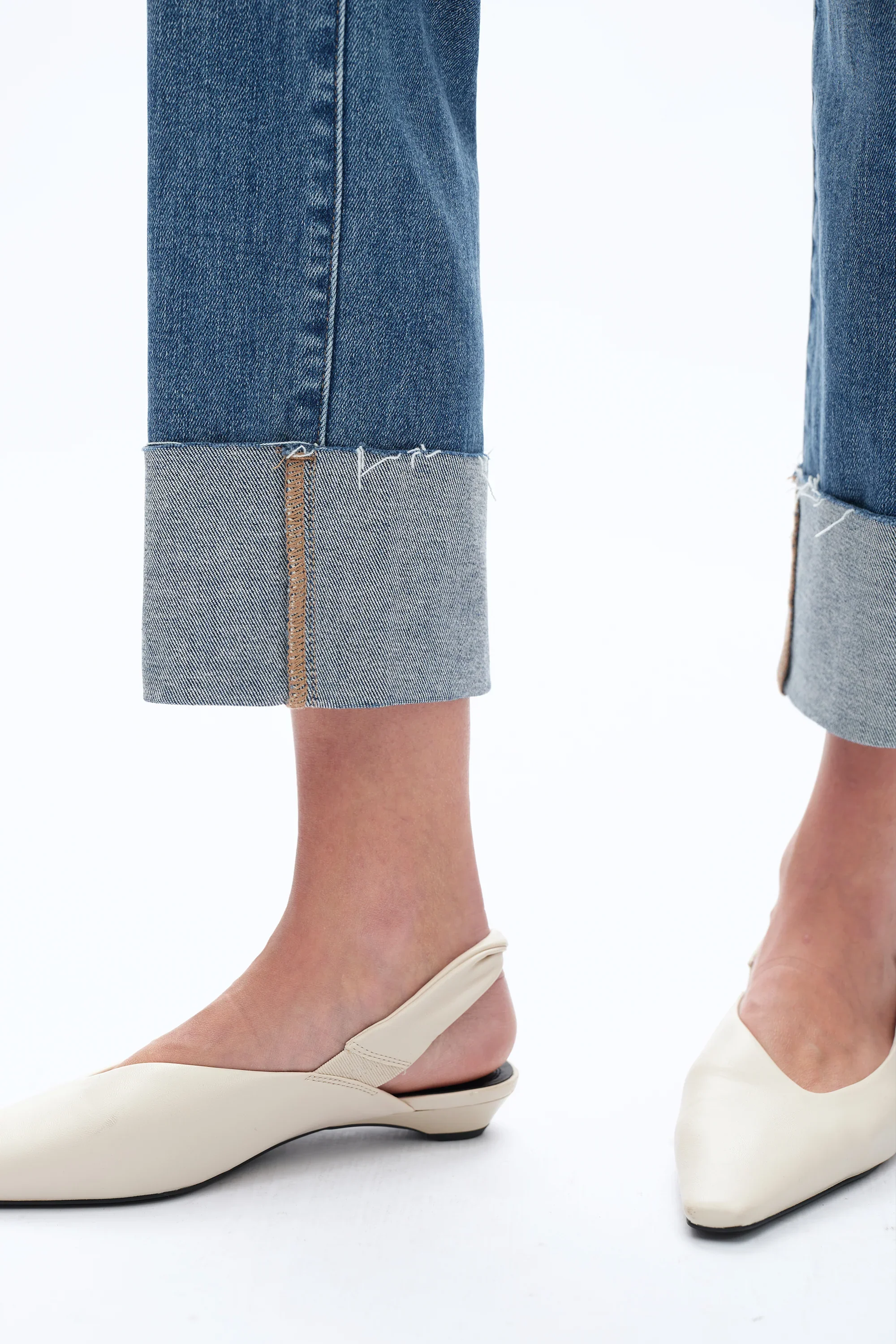 Bayeas High Rise Jeans With Rolled Hem - Image 4