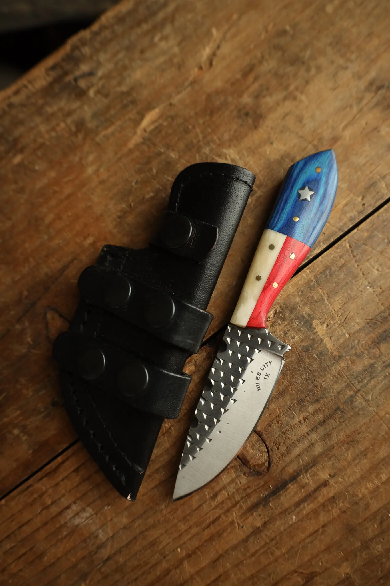 Niles City Knives Texas Flag Drop Point Blade Knife - Image 4