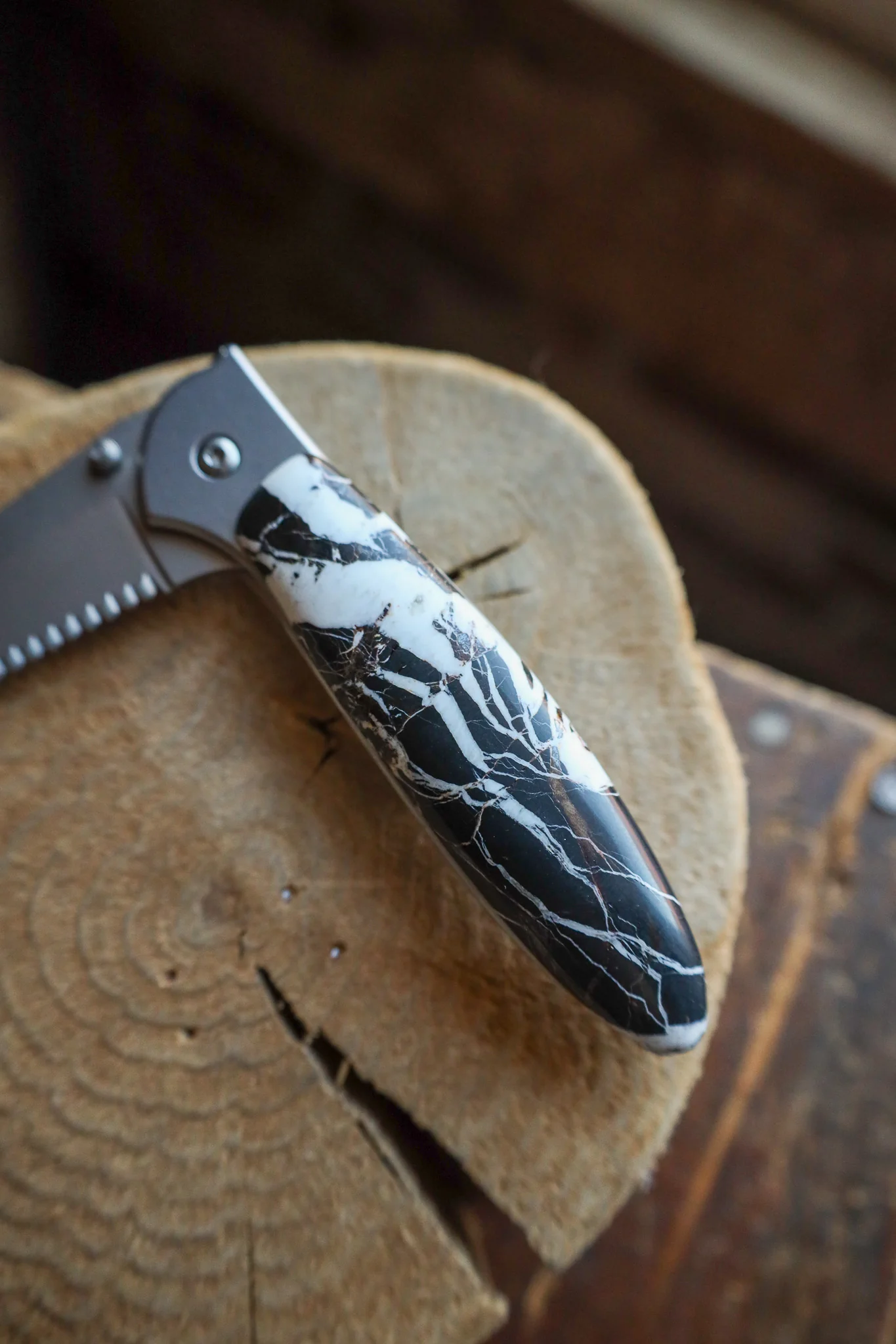 White Buffalo Knife - Image 3