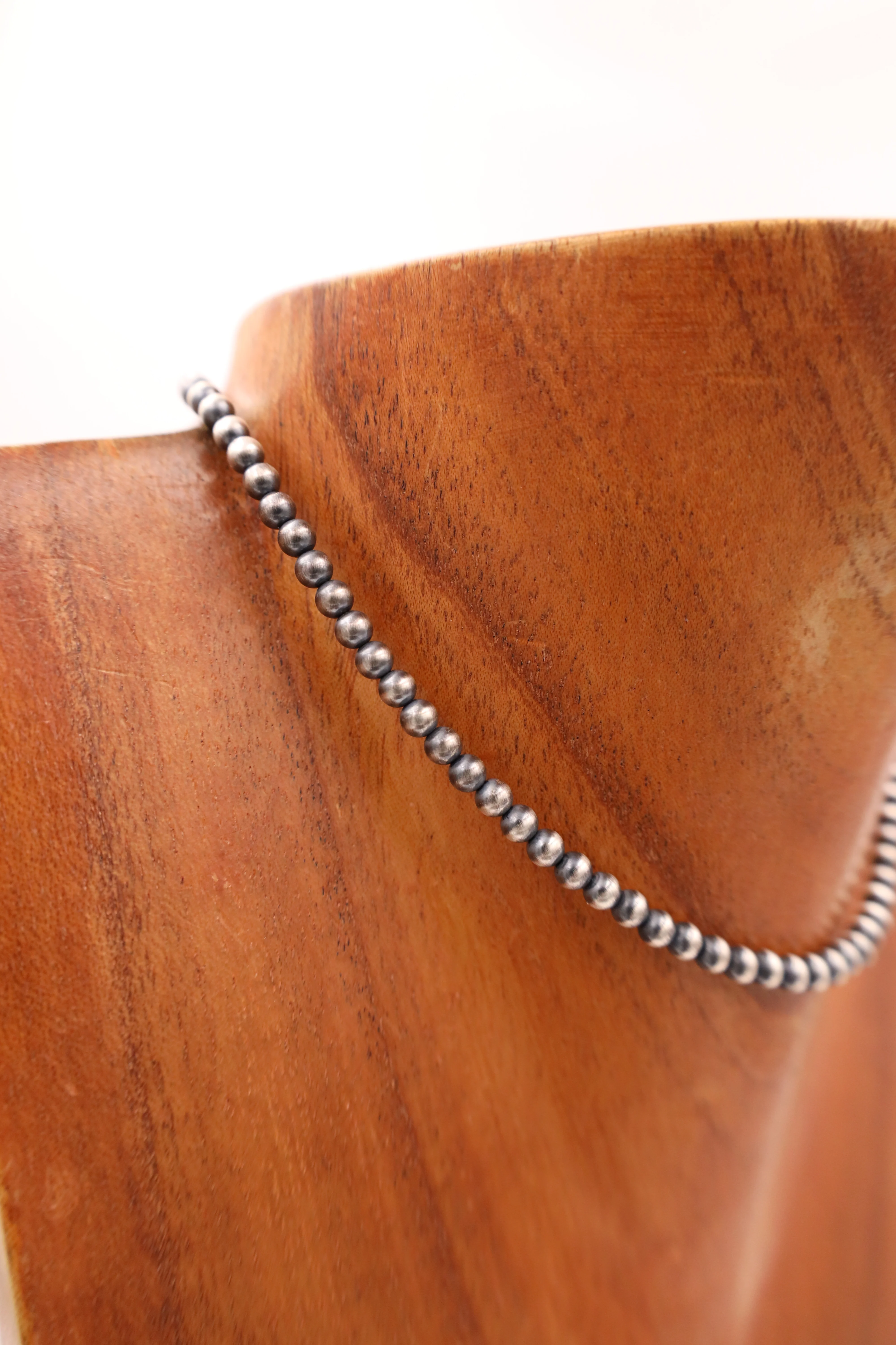 Sterling Silver Navajo Pearl 14" 4MM Necklace - Image 5