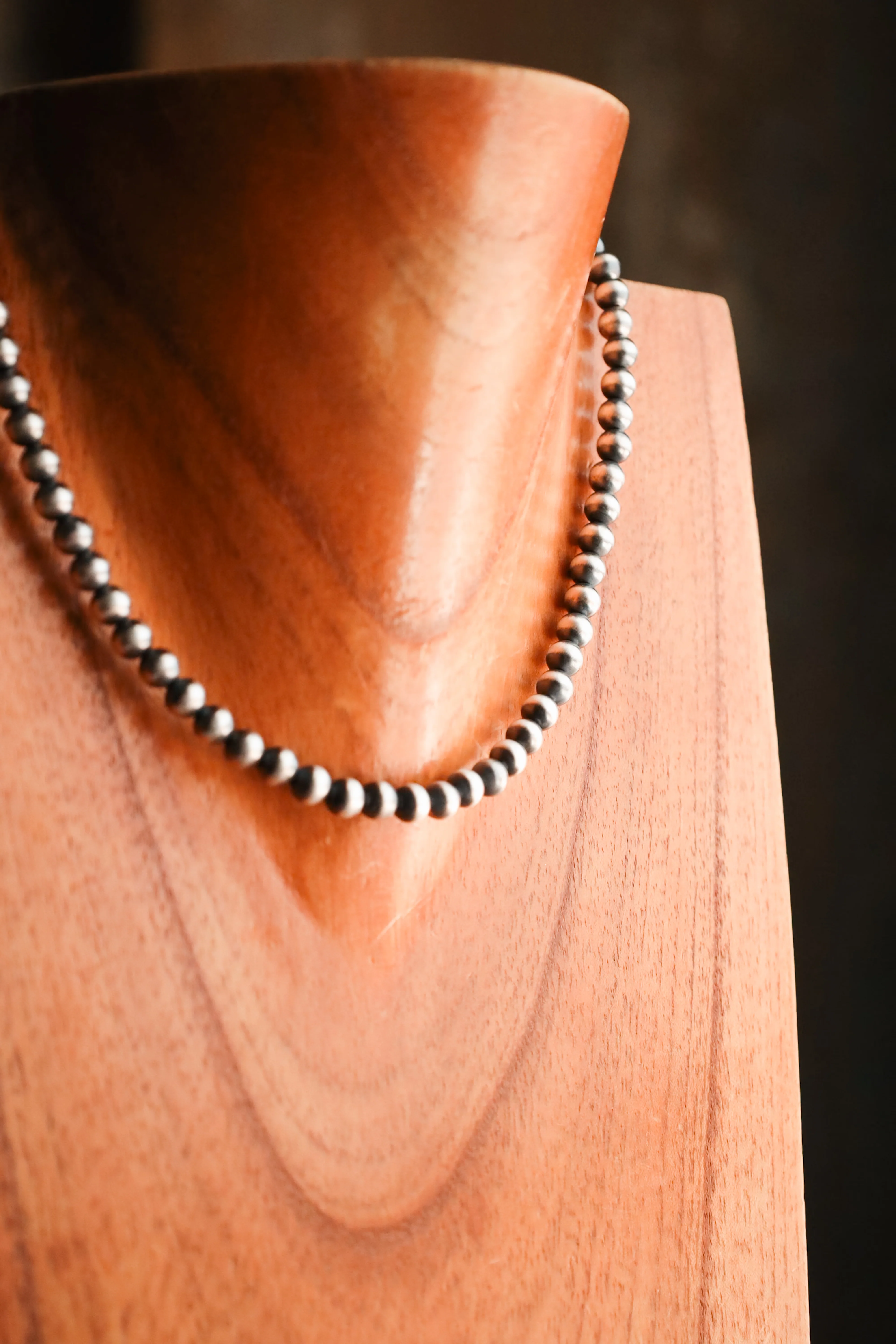 Sterling Silver Navajo Pearl 16" 6MM Necklace - Image 5