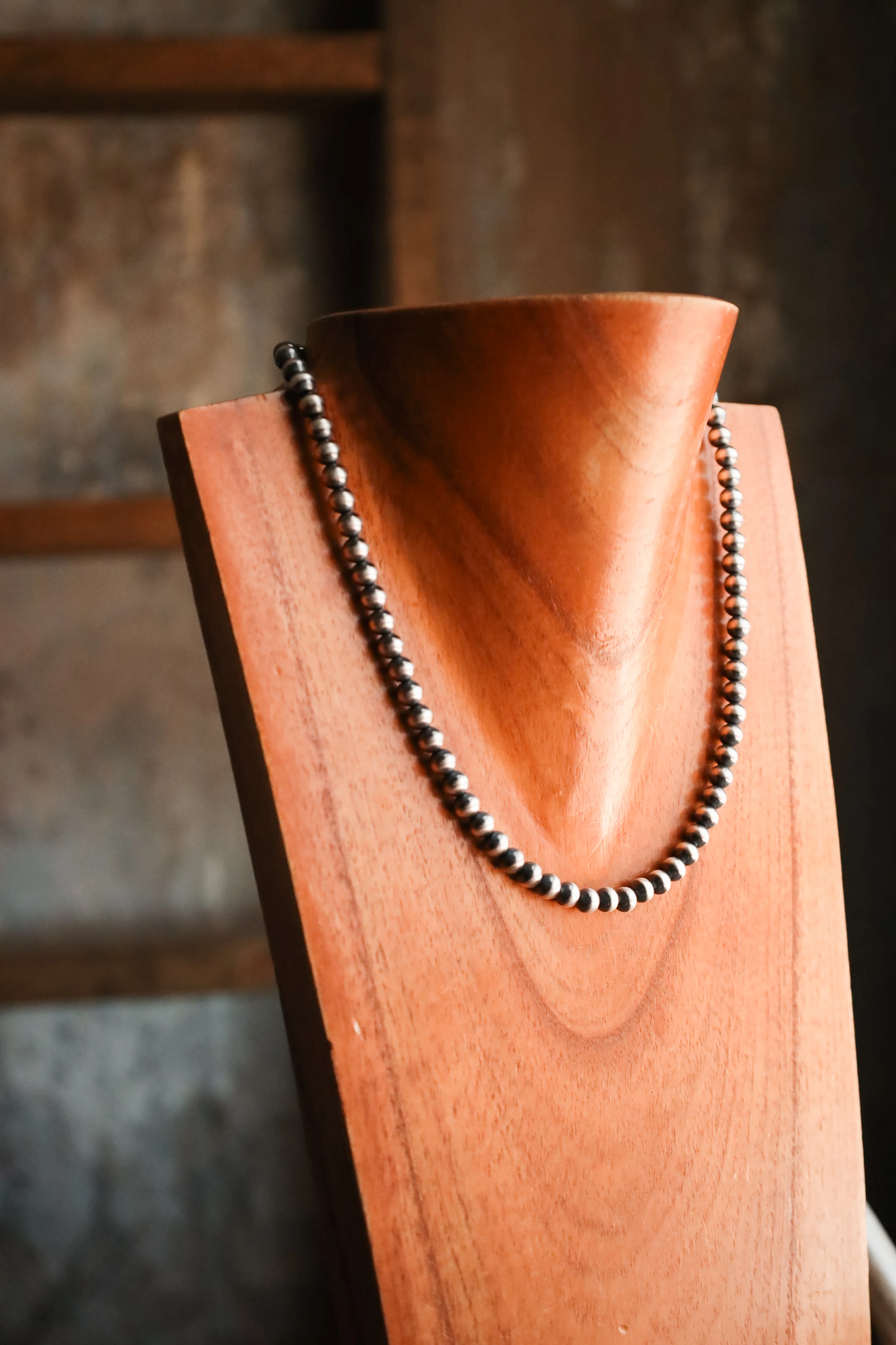 Sterling Silver Navajo Pearl 18" 6MM Necklace - Image 4