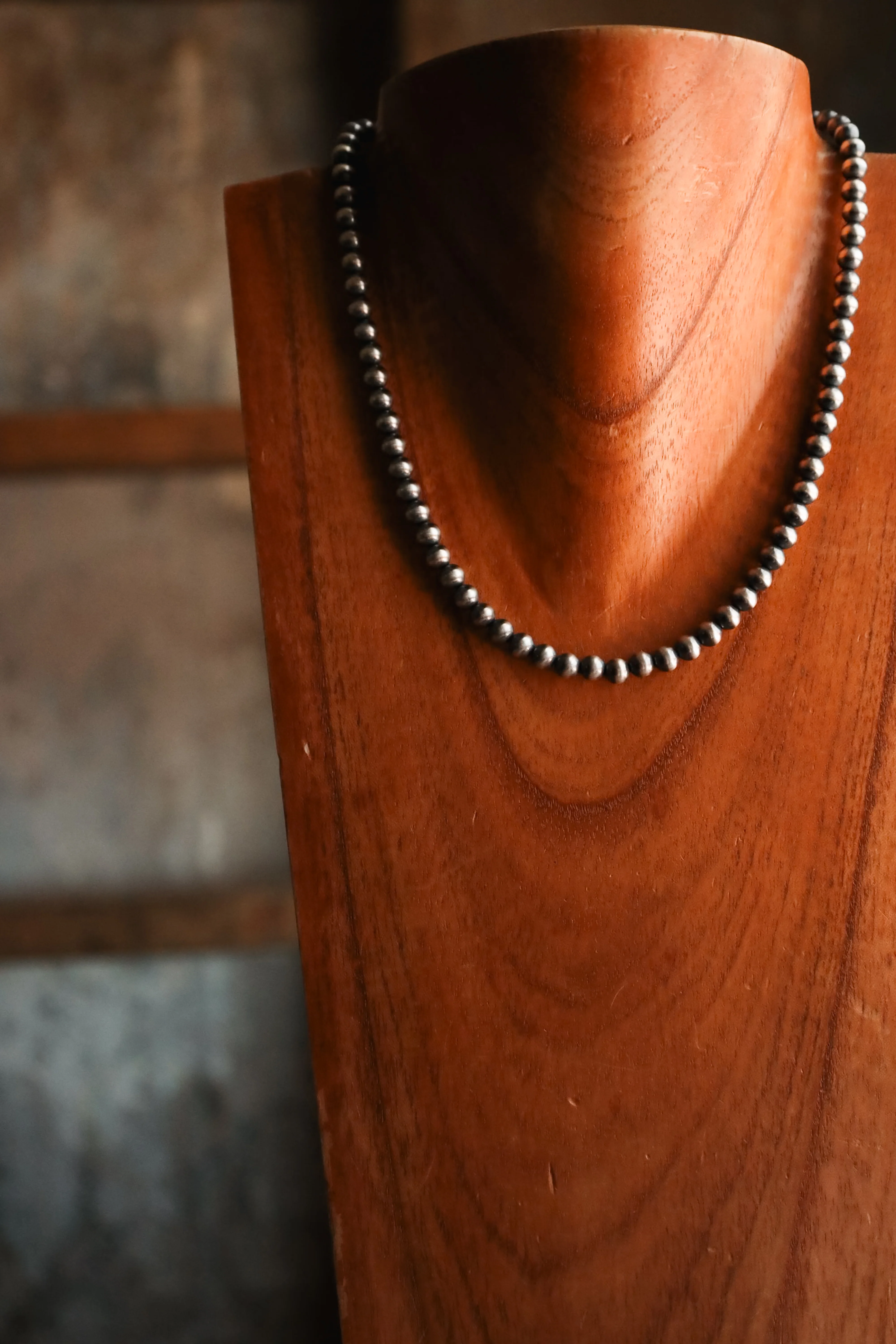 Sterling Silver Navajo Pearl 18" 6MM Necklace - Image 5