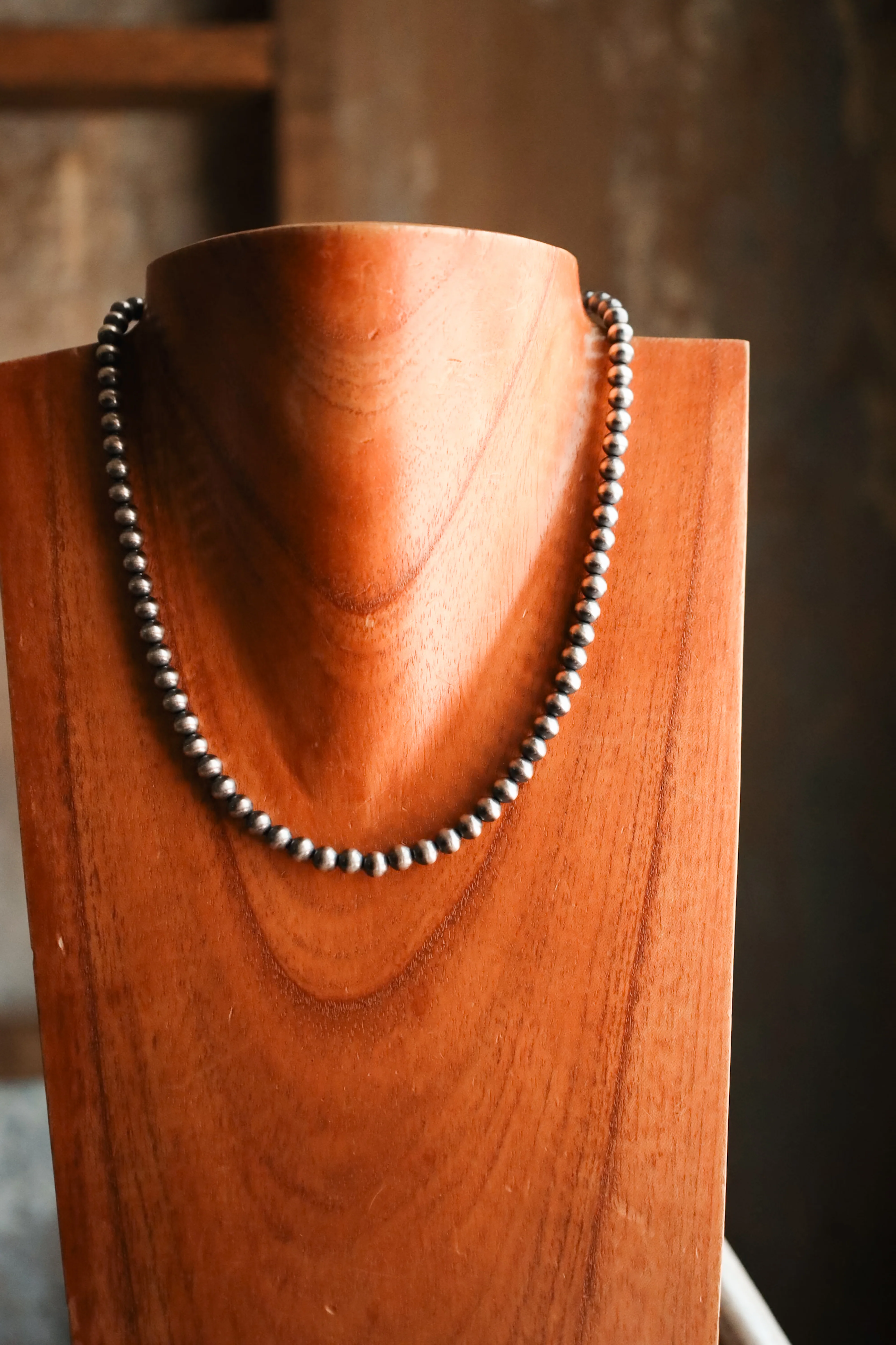 Sterling Silver Navajo Pearl 18" 6MM Necklace - Image 6