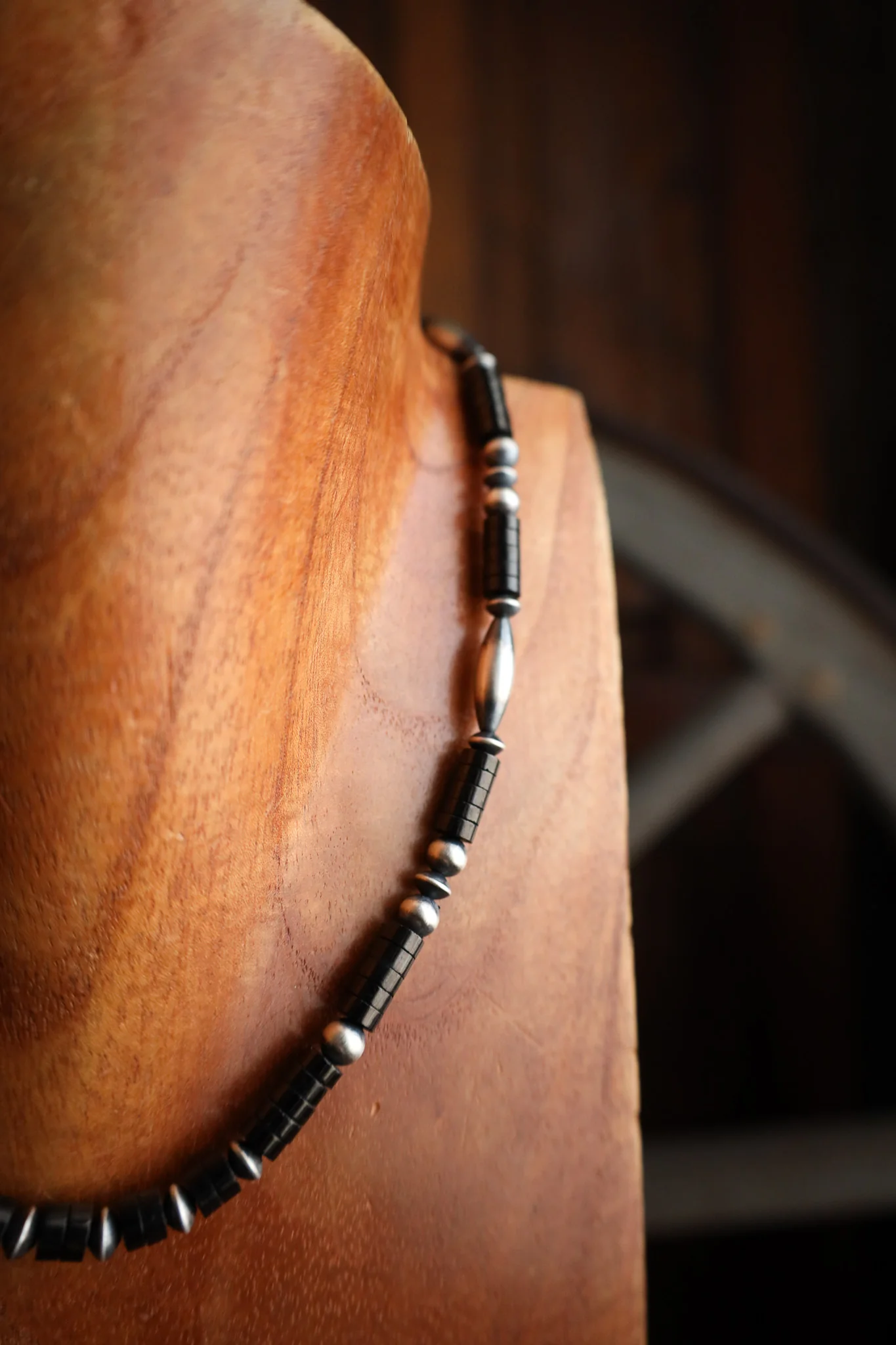 18" Onyx Beads Mixed Navajo Pearl Necklace - Image 3