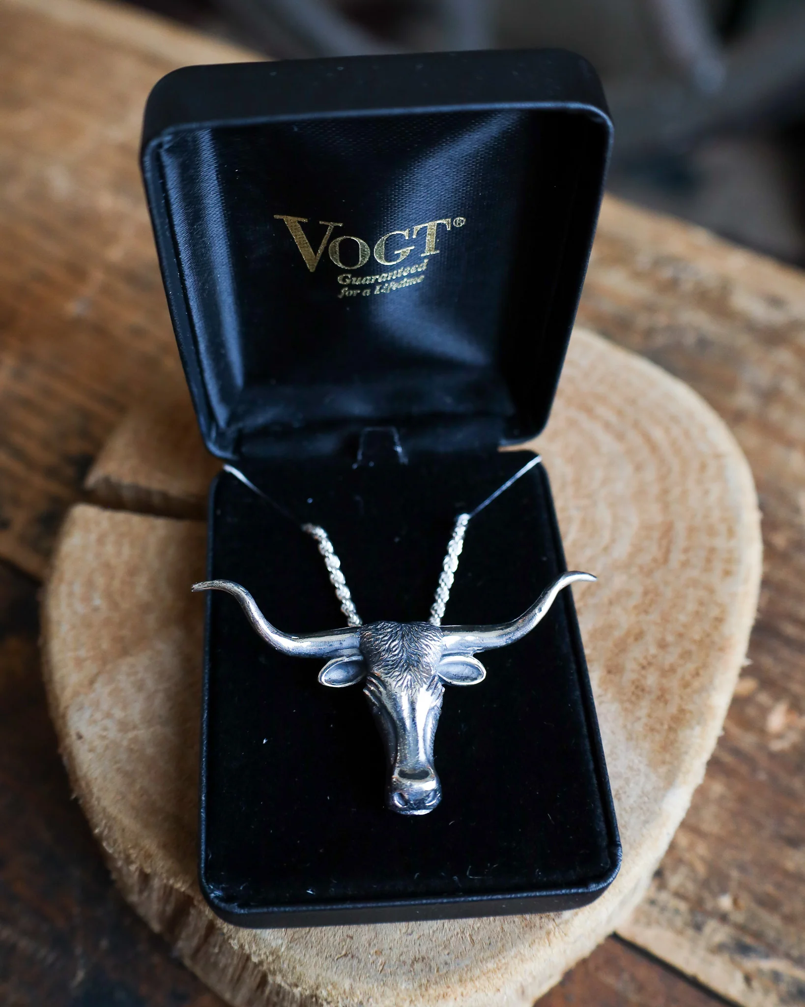 MAVERICK EXCLUSIVE VOGT 20" LONGHORN HEAD NECKLACE - Image 4