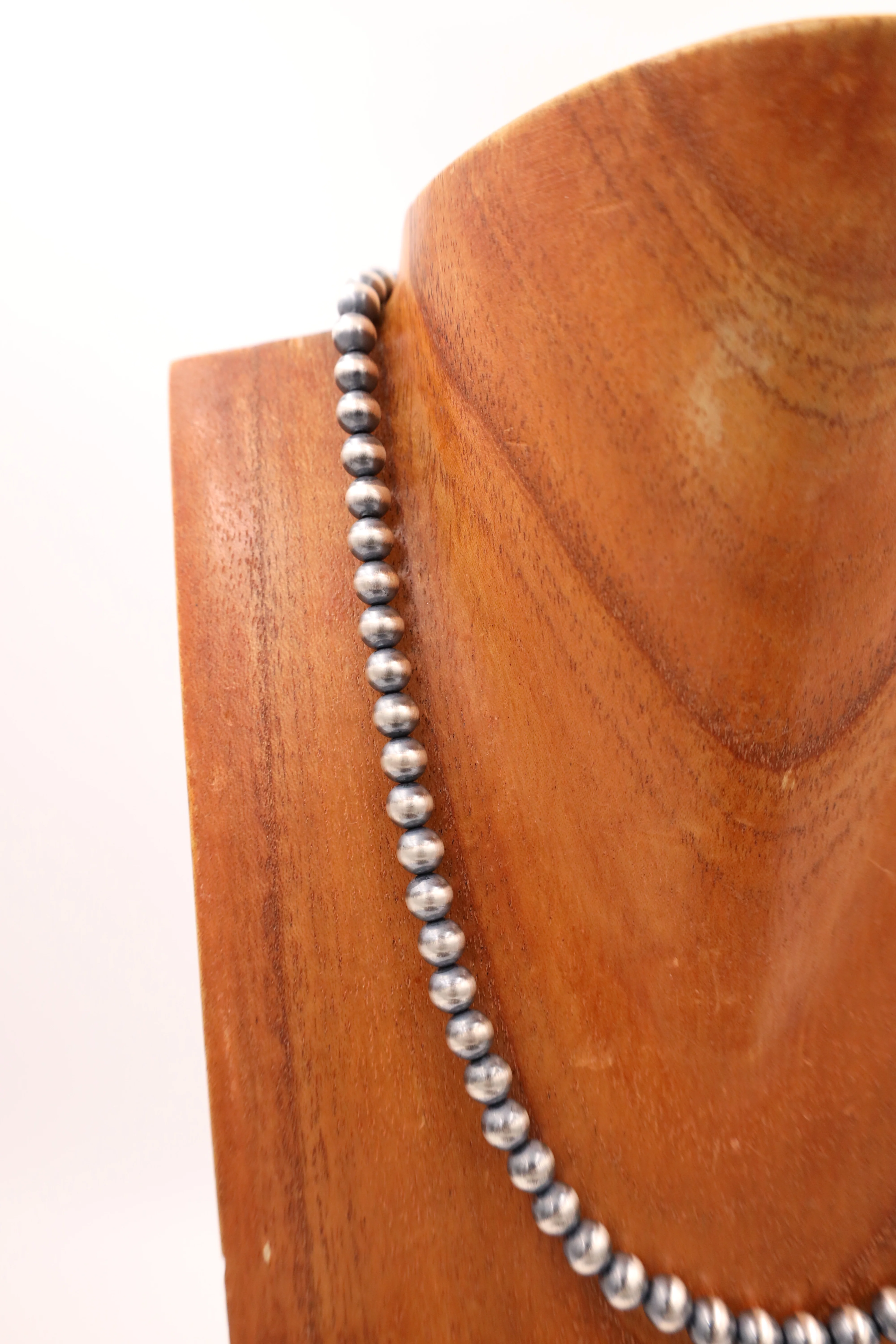Sterling Silver Navajo Pearl 20" 7MM Necklace - Image 4
