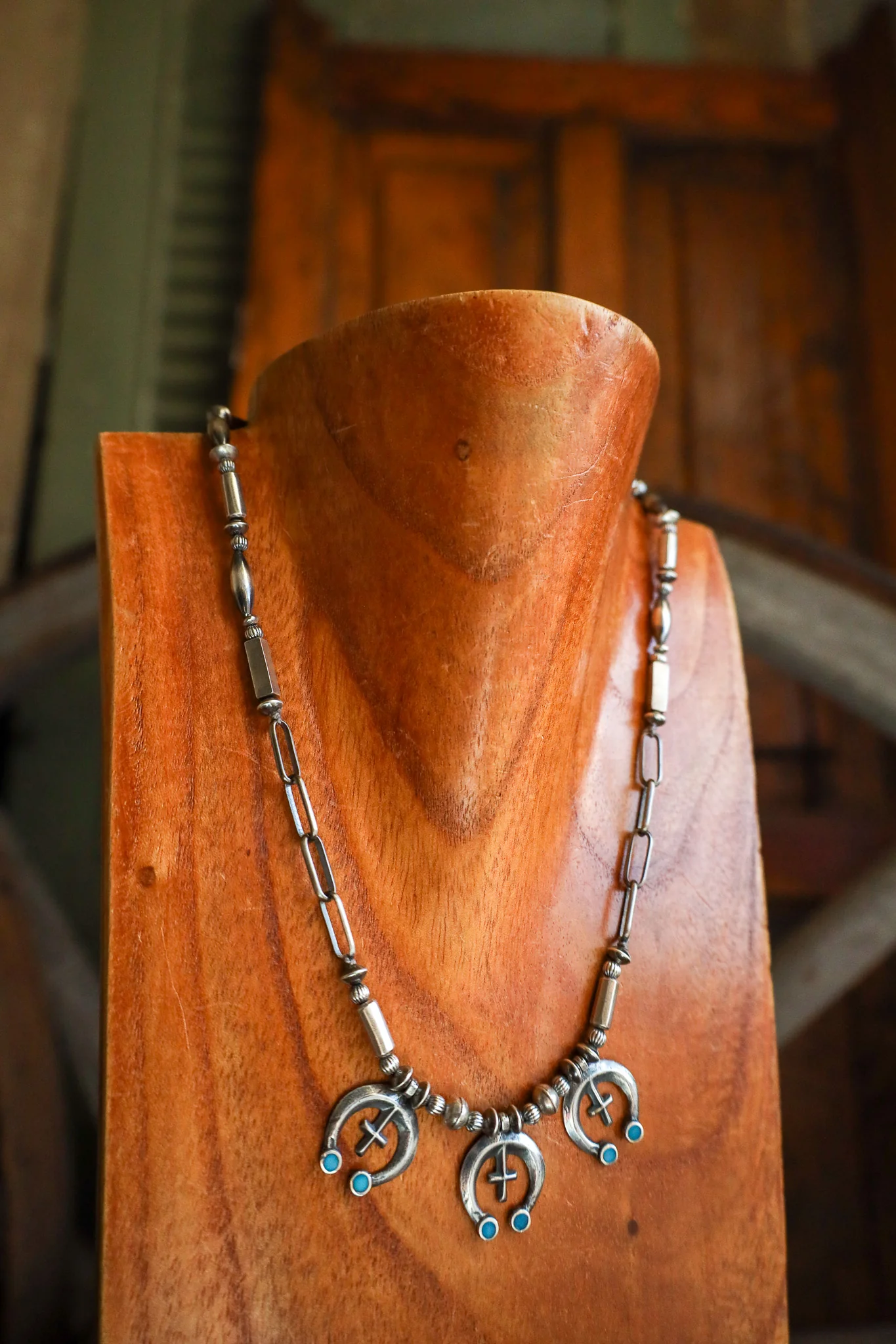 Peyote Bird 3 Najas Links Various Navajo Pearls Necklace - Image 2
