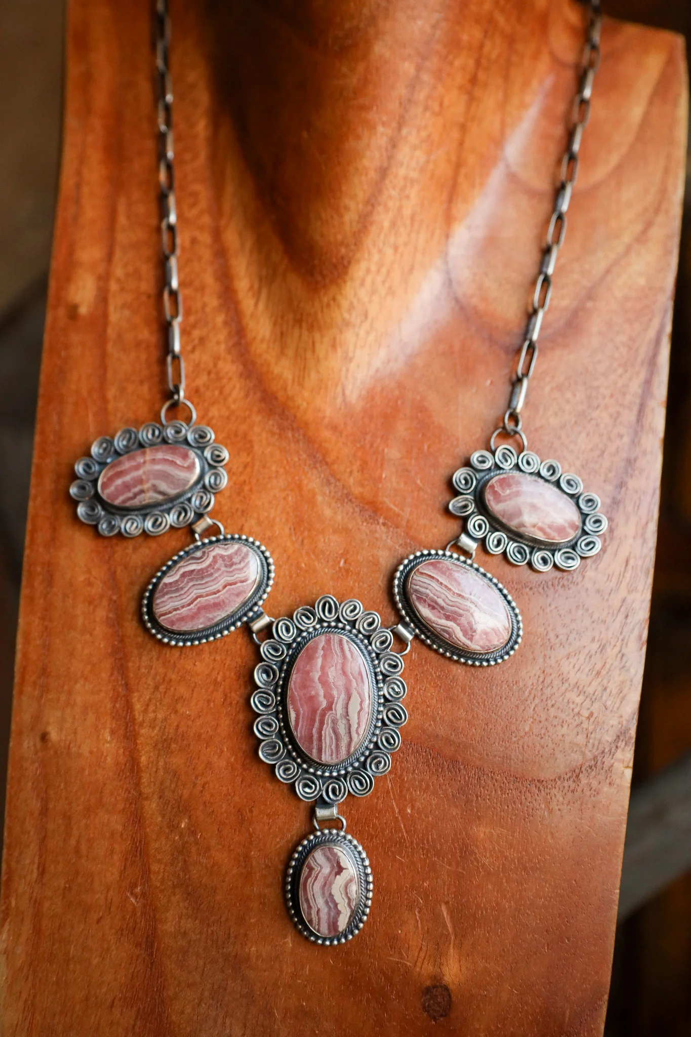 6 Rhodochrosite Ovals Necklace - Image 2
