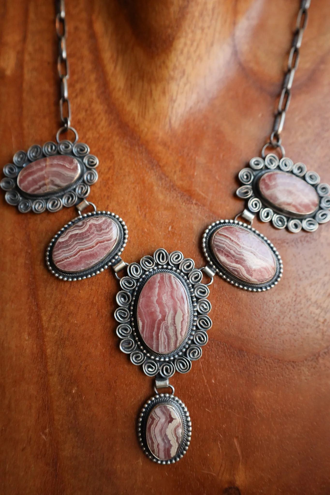 6 Rhodochrosite Ovals Necklace - Image 7