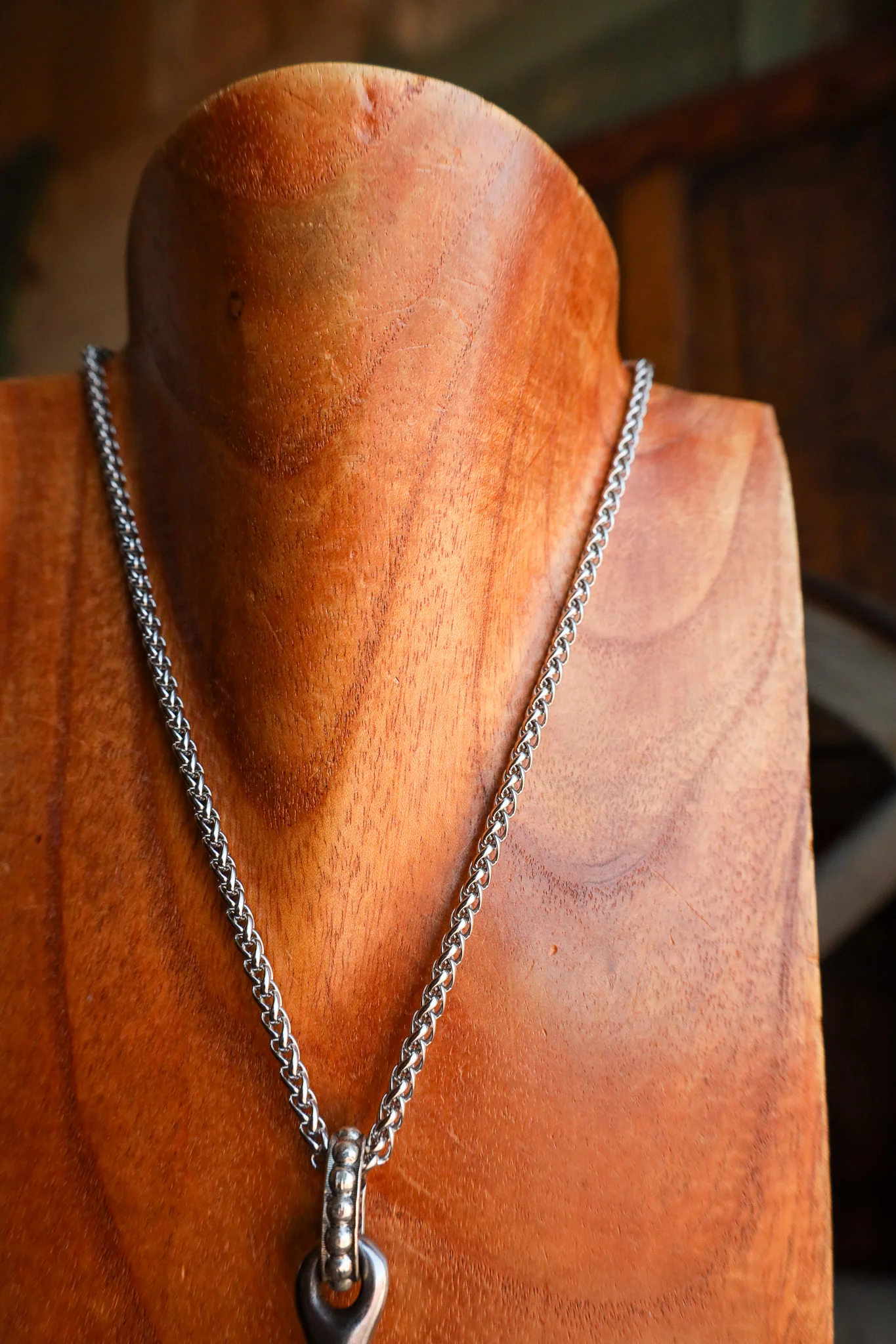 V2 Brown Stud Pony Bit Necklace - Image 4