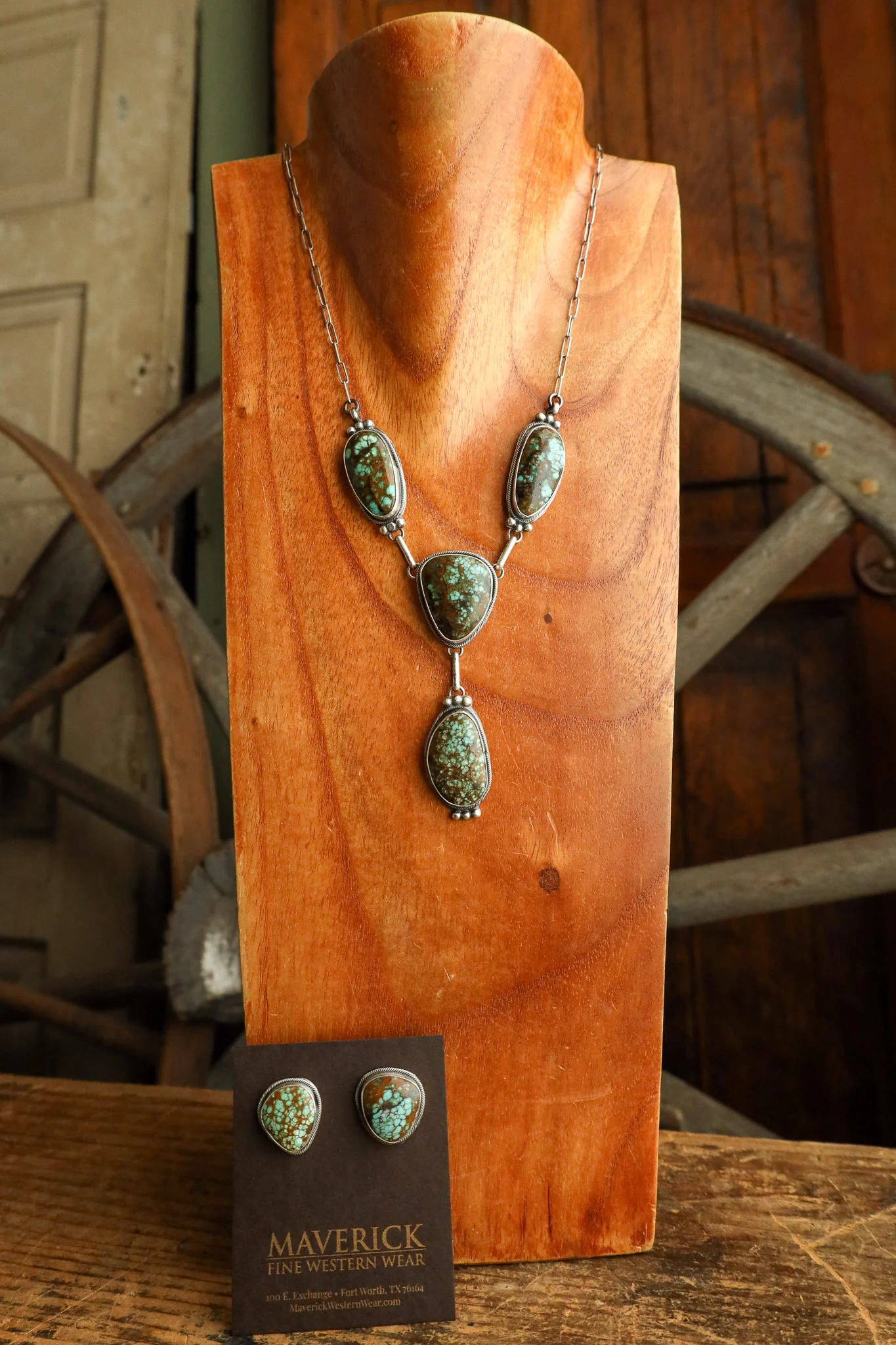 Brown Turquoise Lariat and Stud Earring and Necklace Set