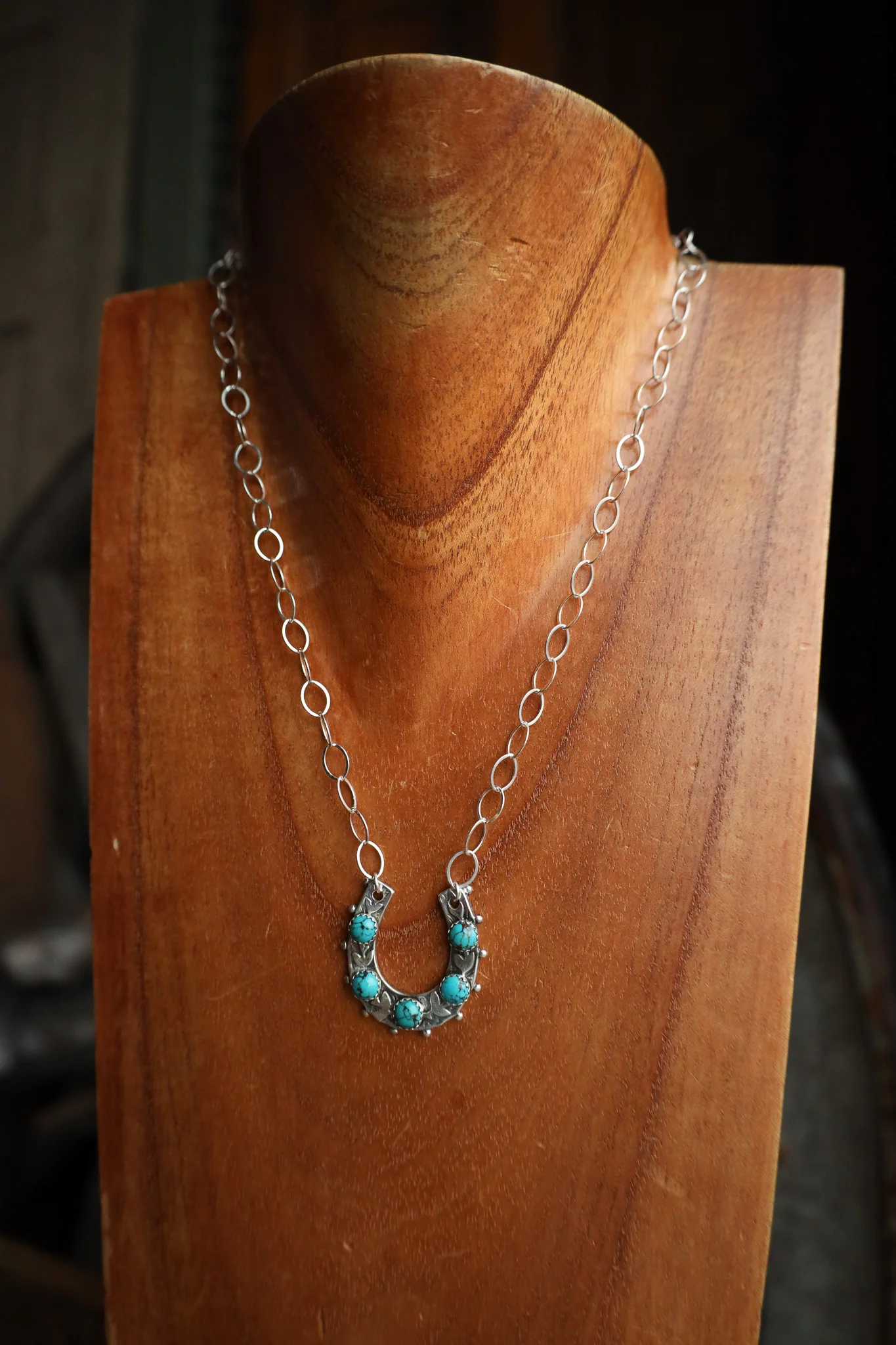 Richard Schmidt Horseshoe With 5 Turquoise Link Chain Necklace - Image 3