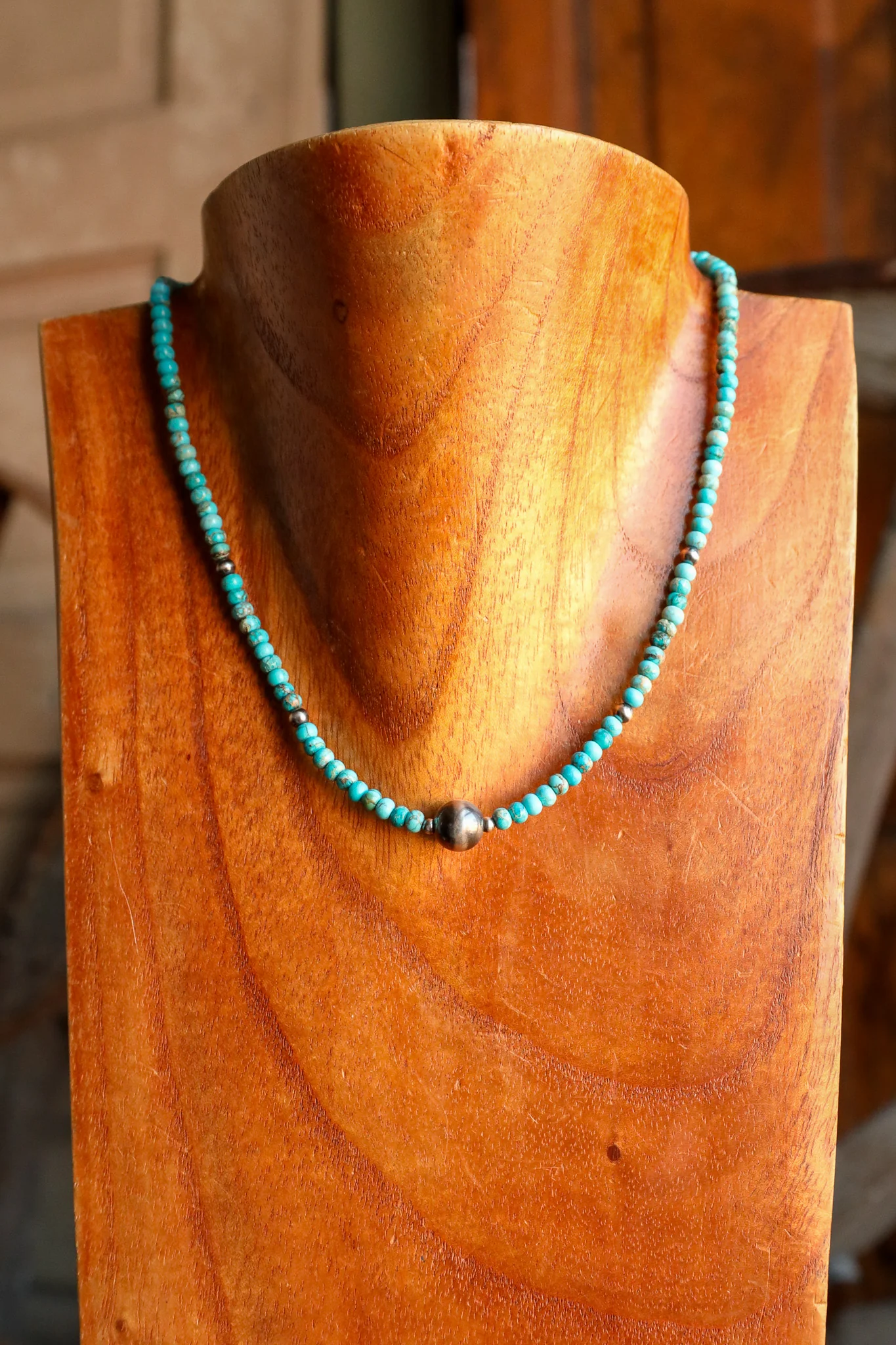 Kingman Turquoise Bead With Navajo Pearl Center Necklace