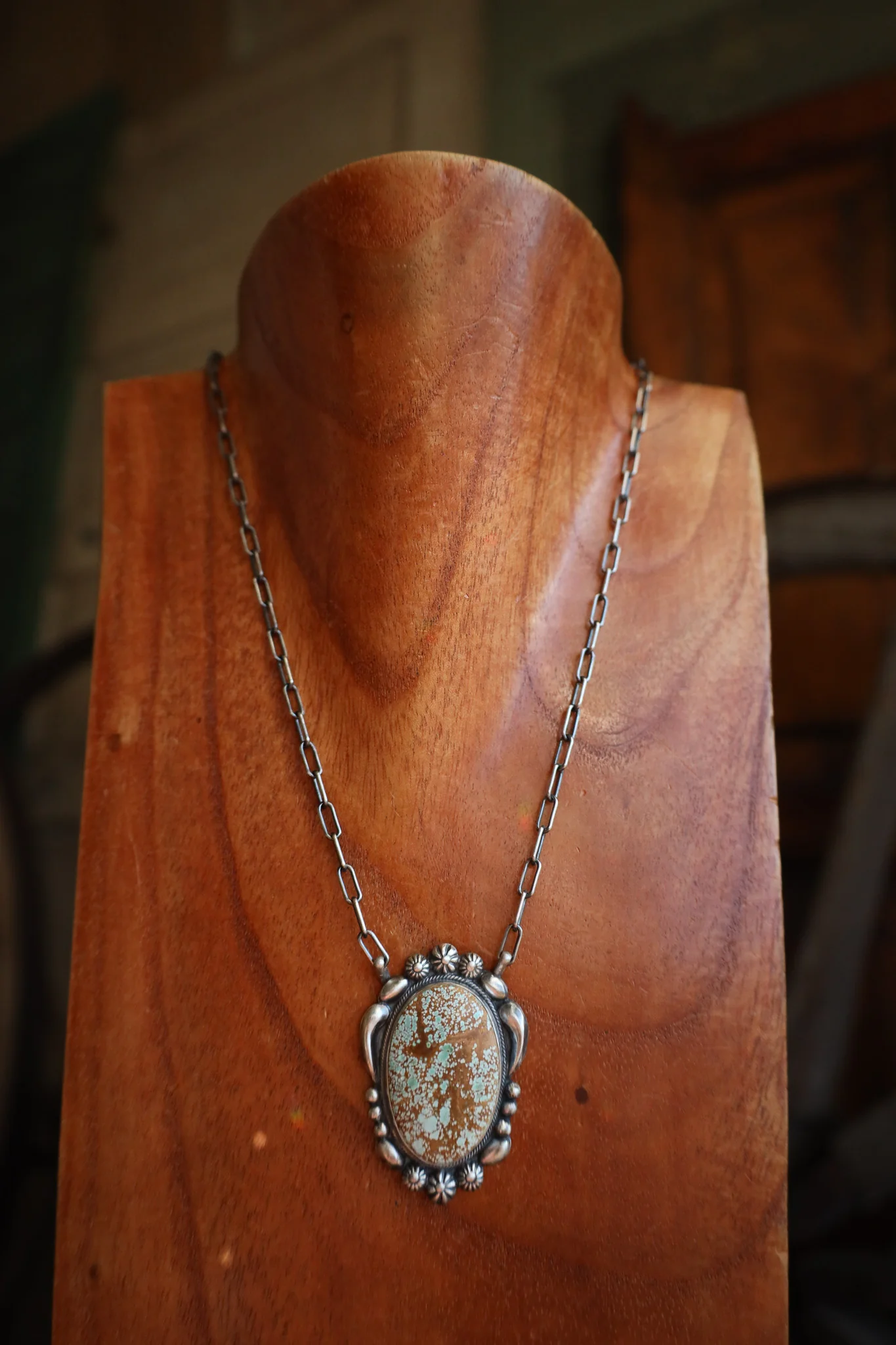Light Green And Brown Turquoise Oval Framed Necklace