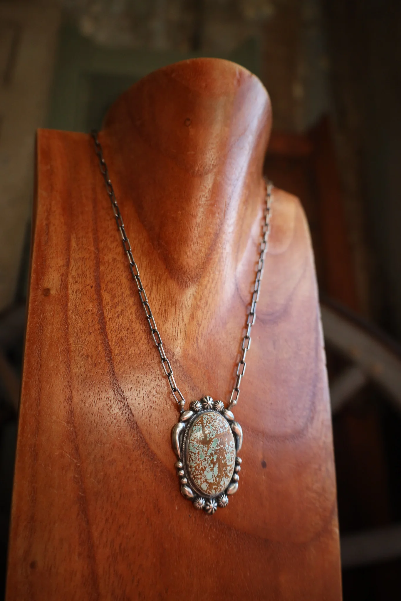 Light Green And Brown Turquoise Oval Framed Necklace - Image 4