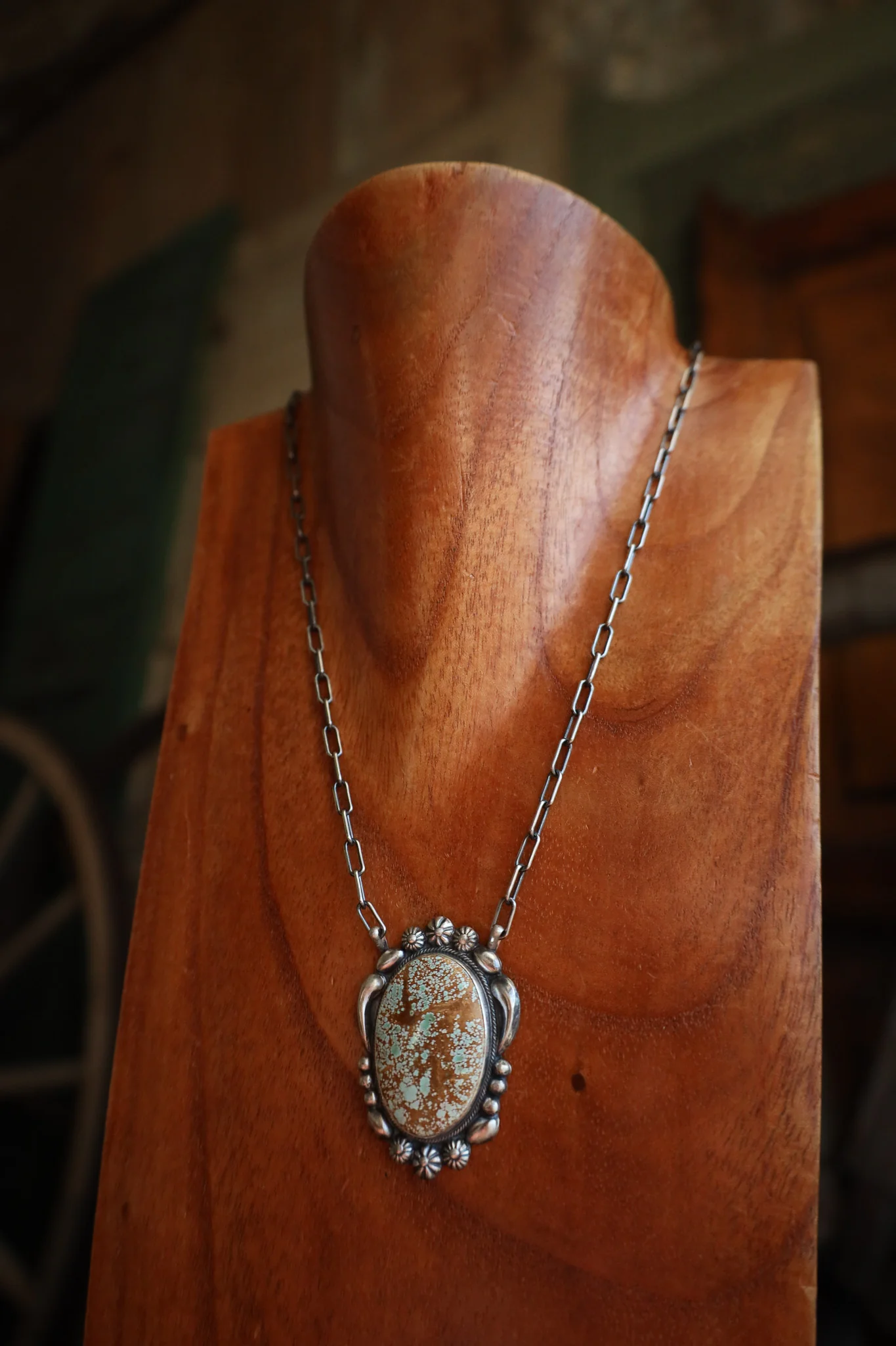 Light Green And Brown Turquoise Oval Framed Necklace - Image 5