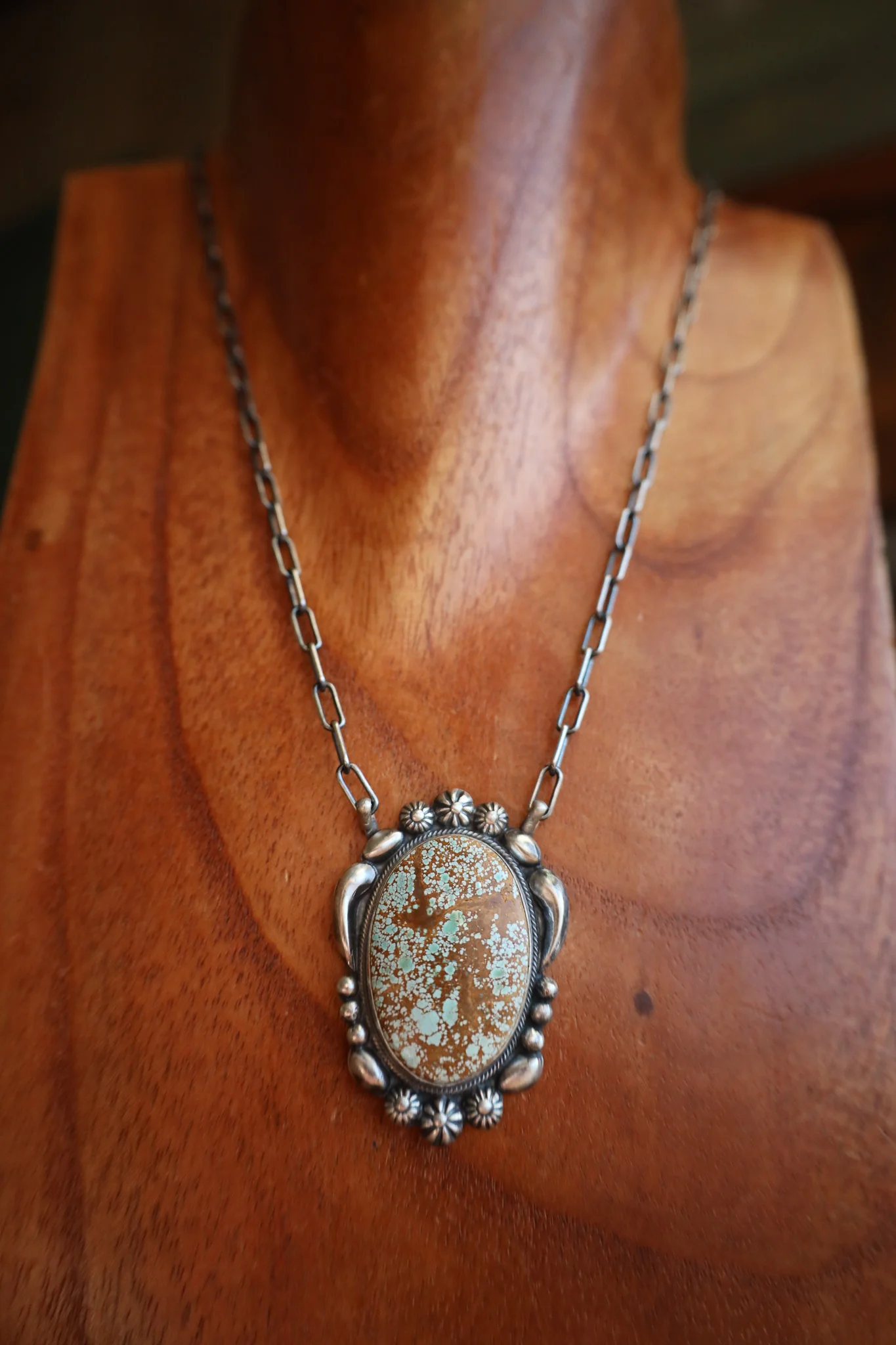 Light Green And Brown Turquoise Oval Framed Necklace - Image 6