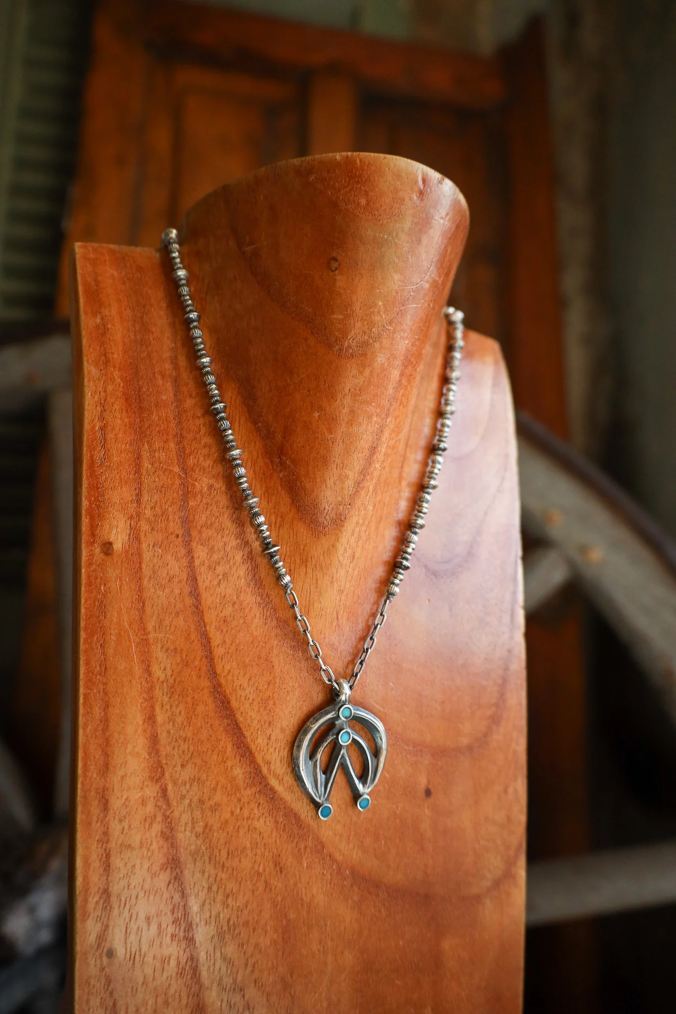 Peyote Bird Naja Various Navajo Pearls Necklace - Image 2