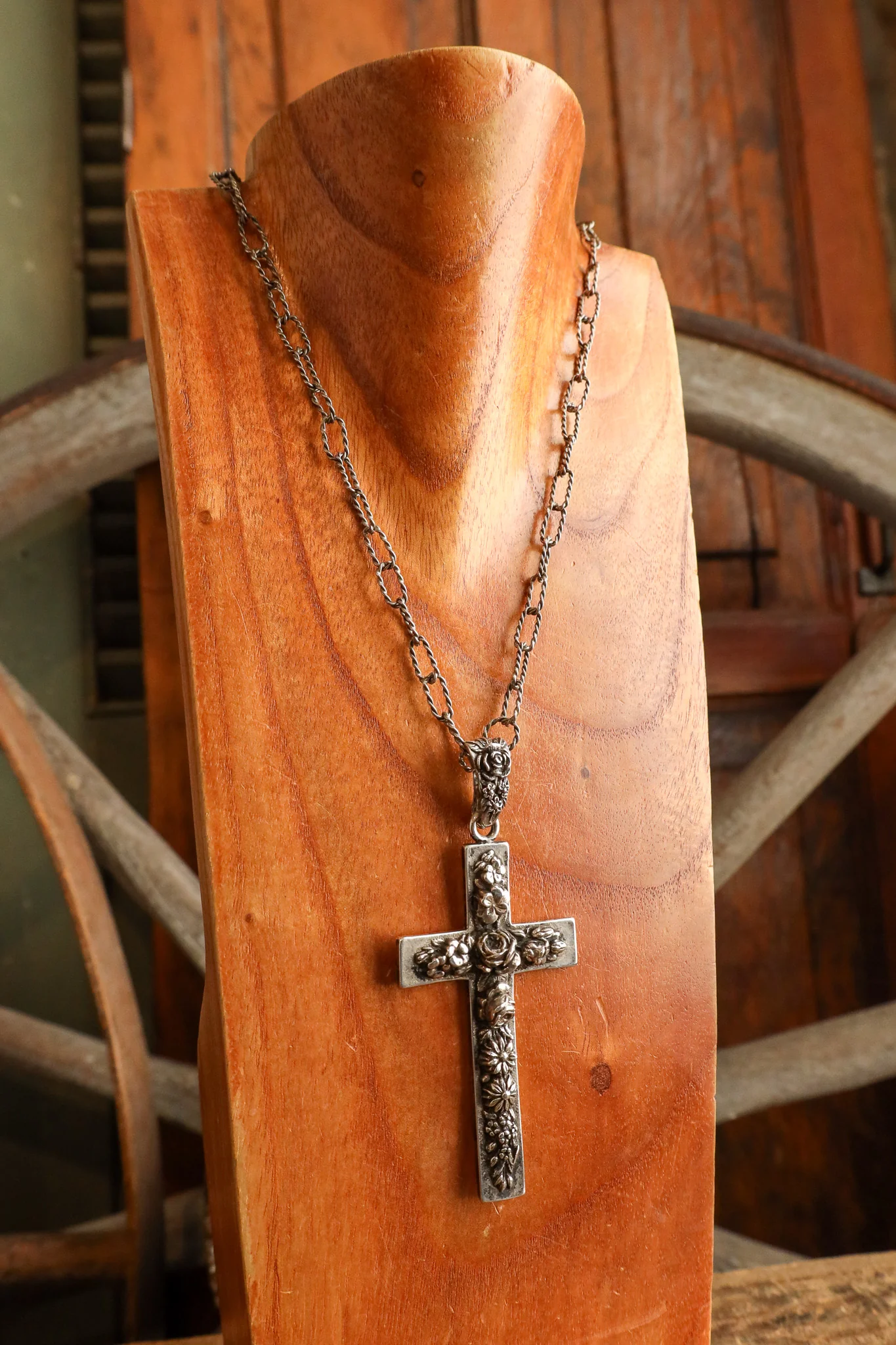Andrea Barnett Sterling Silver Cross With Roses On 32" Chain Necklace - Image 2