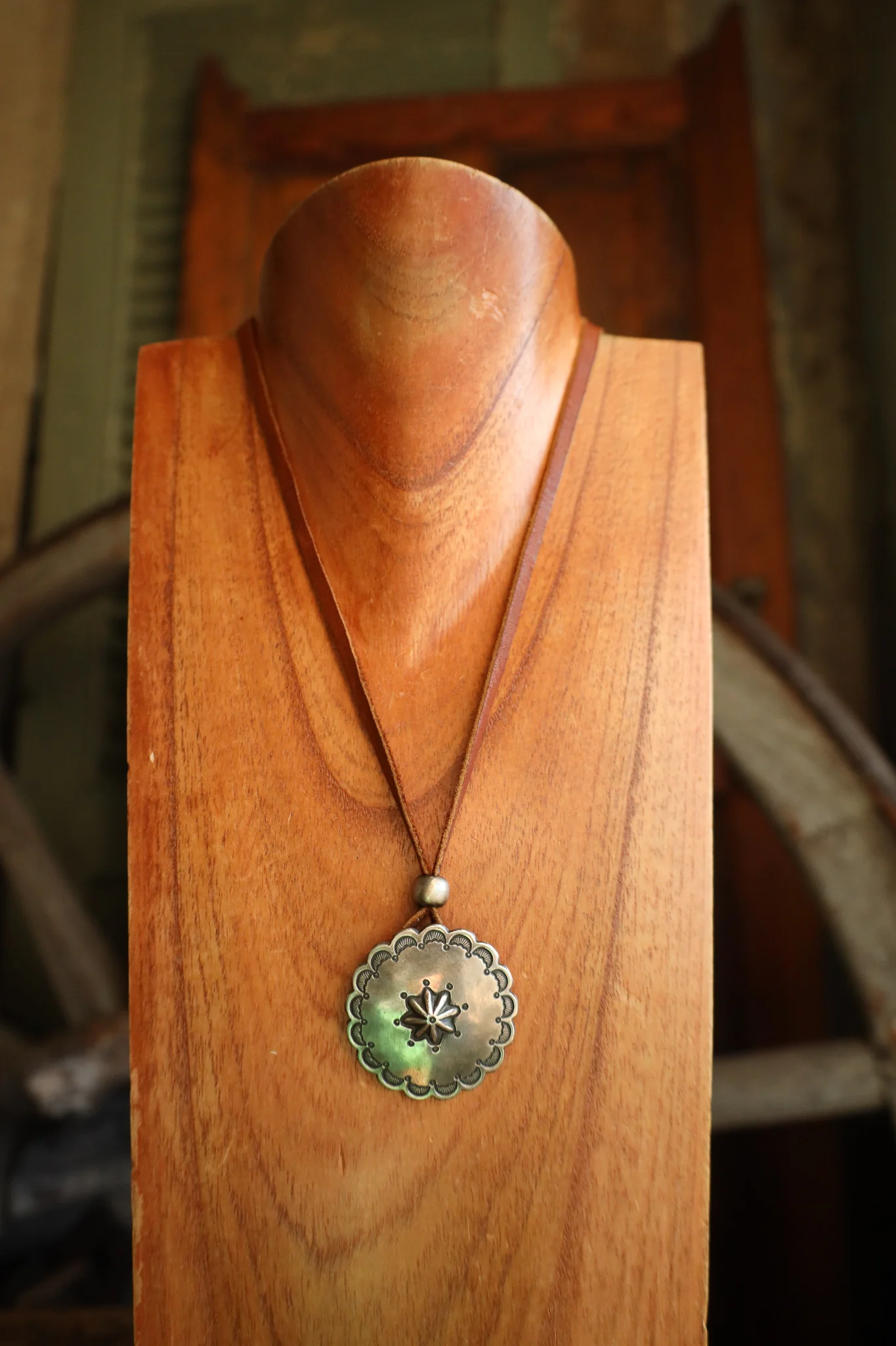 Peyote Bird Sterling Silver Full Moon Pendant Brown Leather Necklace - Image 3