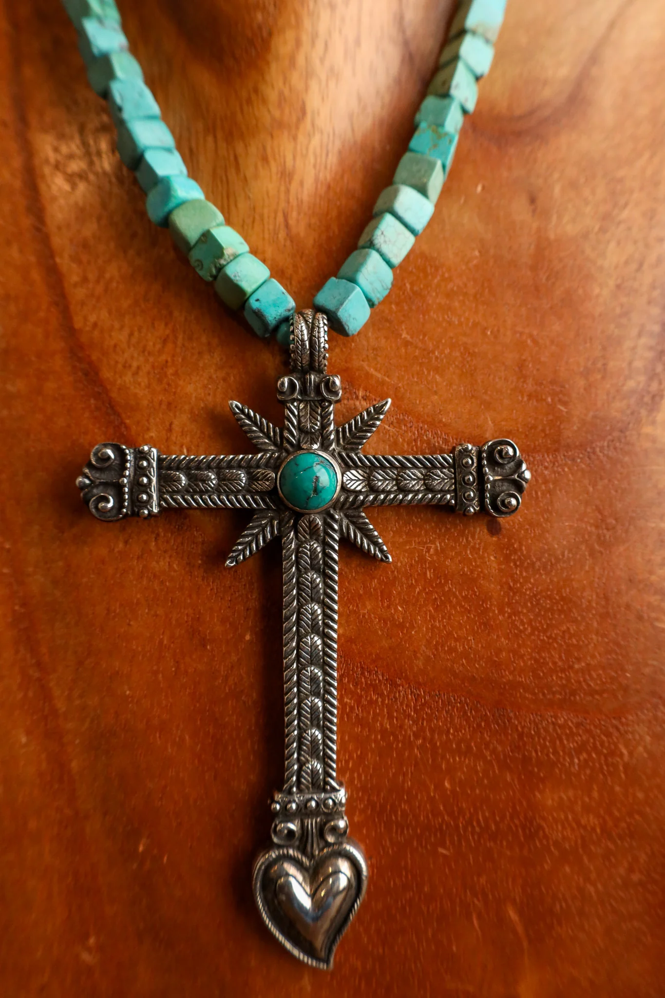 Andrea Barnett Sterling Silver Turquoise Cross Kingman Carnelian Necklace - Image 4