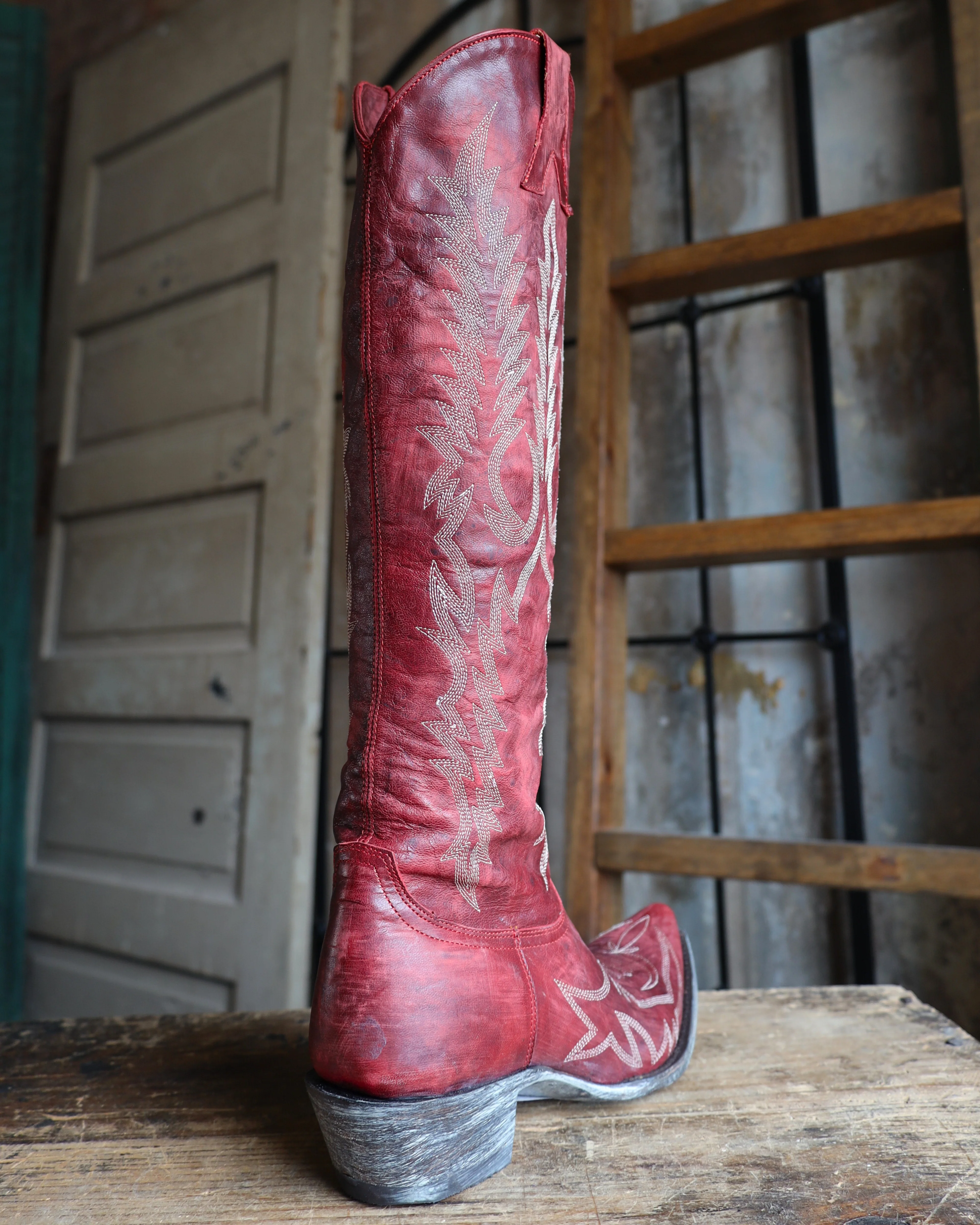 OLD GRINGO WOMEN'S MAYRA RED 18" BOOT - Image 12