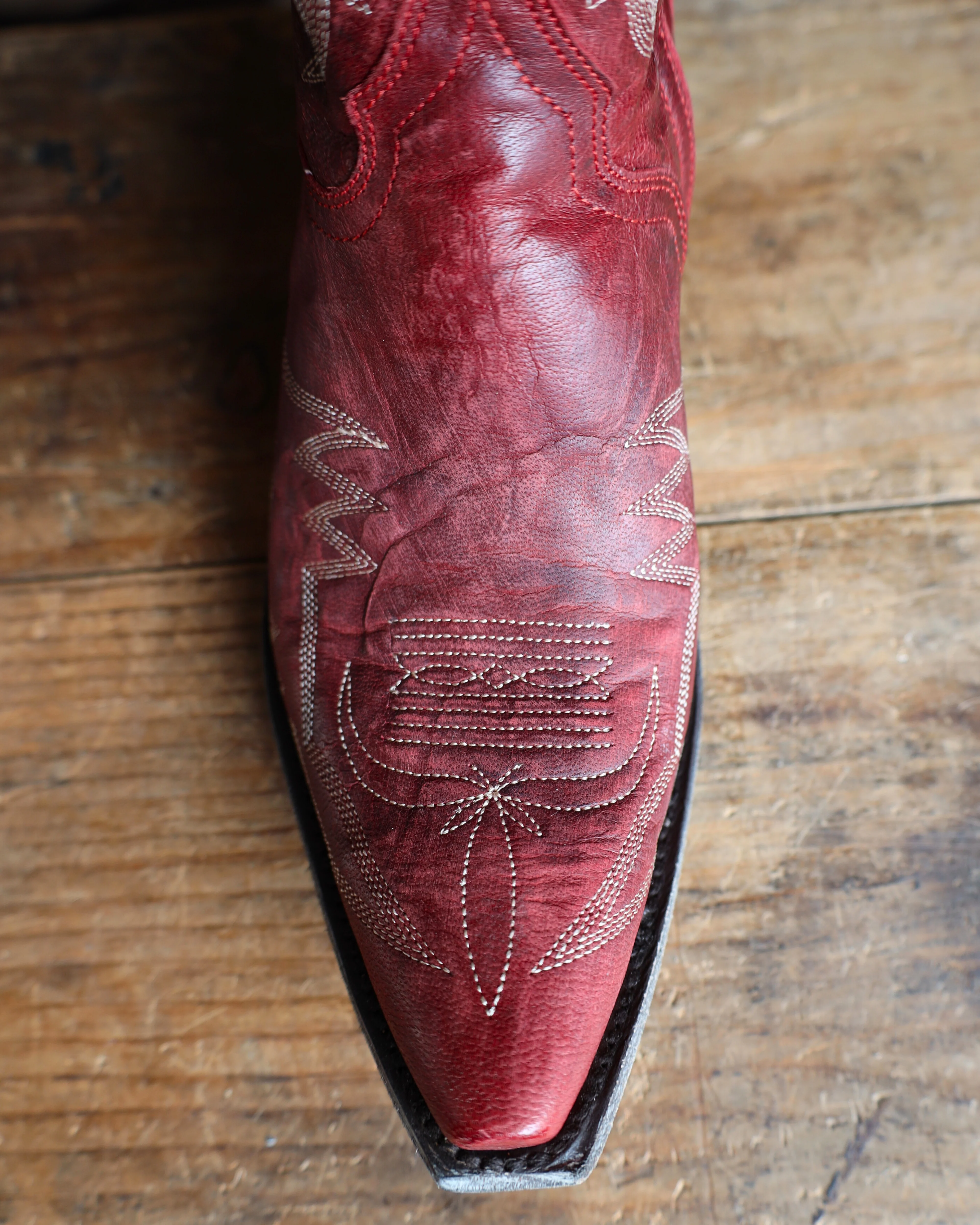 OLD GRINGO WOMEN'S MAYRA RED 18" BOOT - Image 5