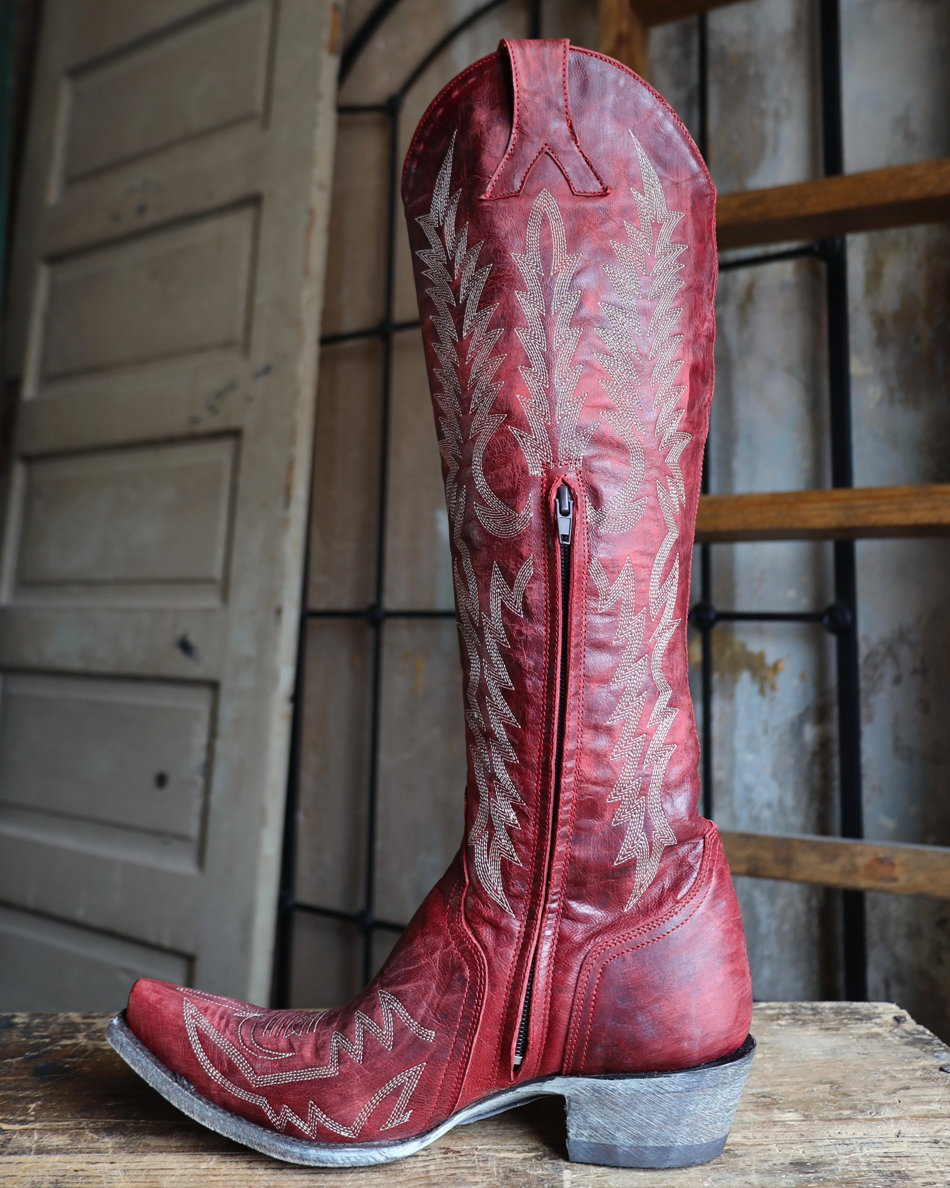 OLD GRINGO WOMEN'S MAYRA RED 18" BOOT - Image 8