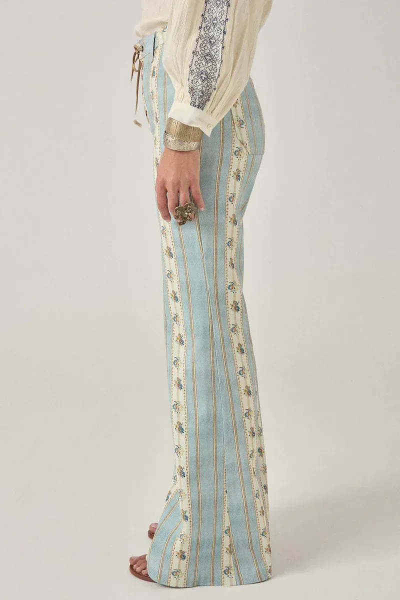 Maison Hotel Almond Blossom Trousers in Celo Infinito - Image 4
