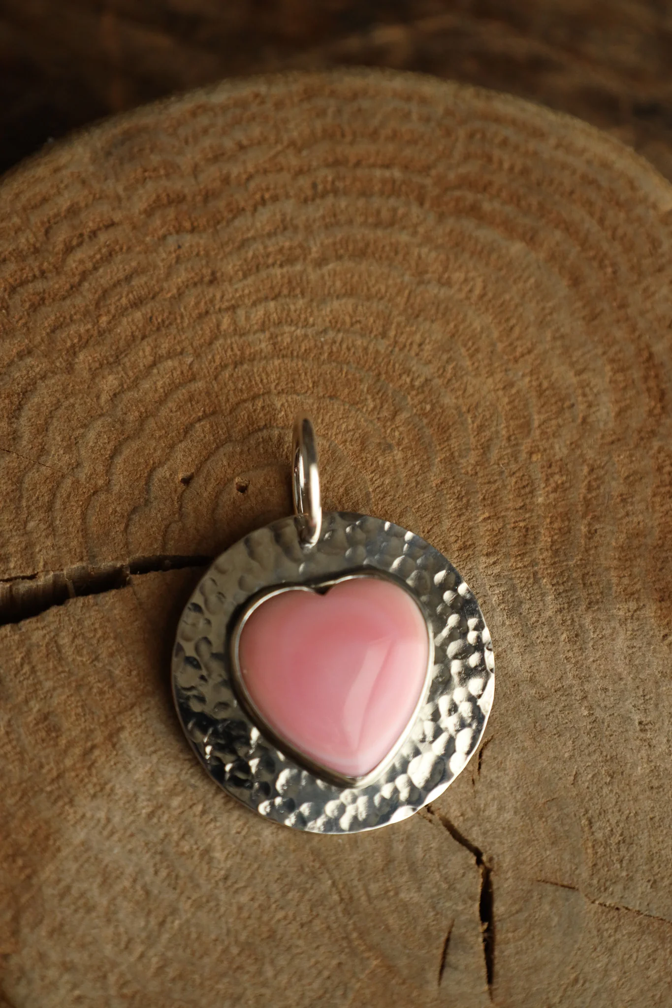 Richard Schmidt Heart Conch Round Disc Pendant - Image 4