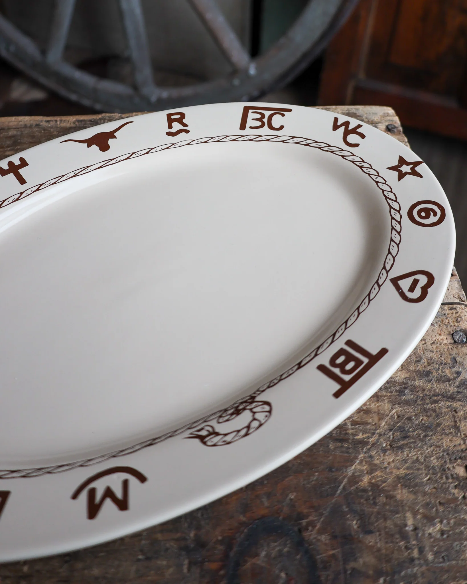 WEST CREATIONS 14" BRANDS OVAL PLATTER - Image 4