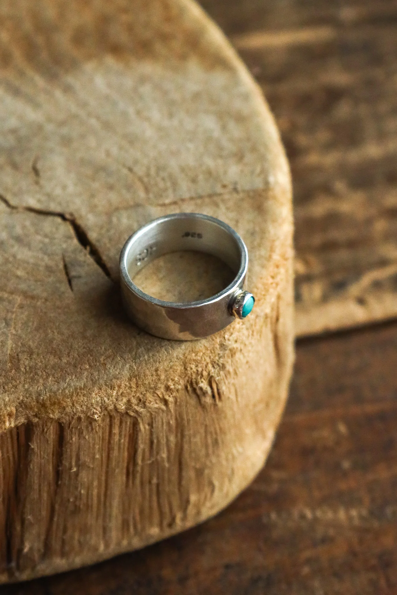 Richard Schmidt 8MM Band Turquoise Dot Ring- Size 6.5 - Image 3