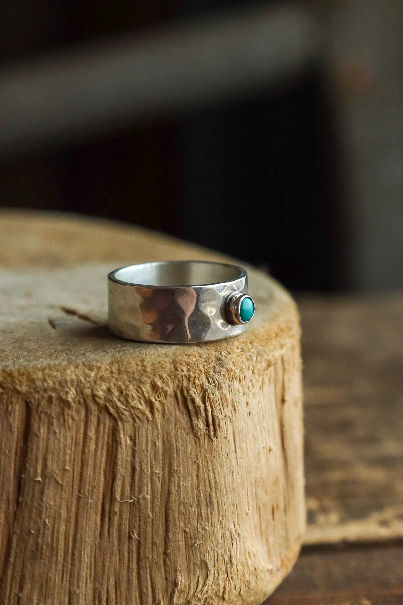 Richard Schmidt 8MM Band Turquoise Dot Ring- Size 6.5 - Image 4