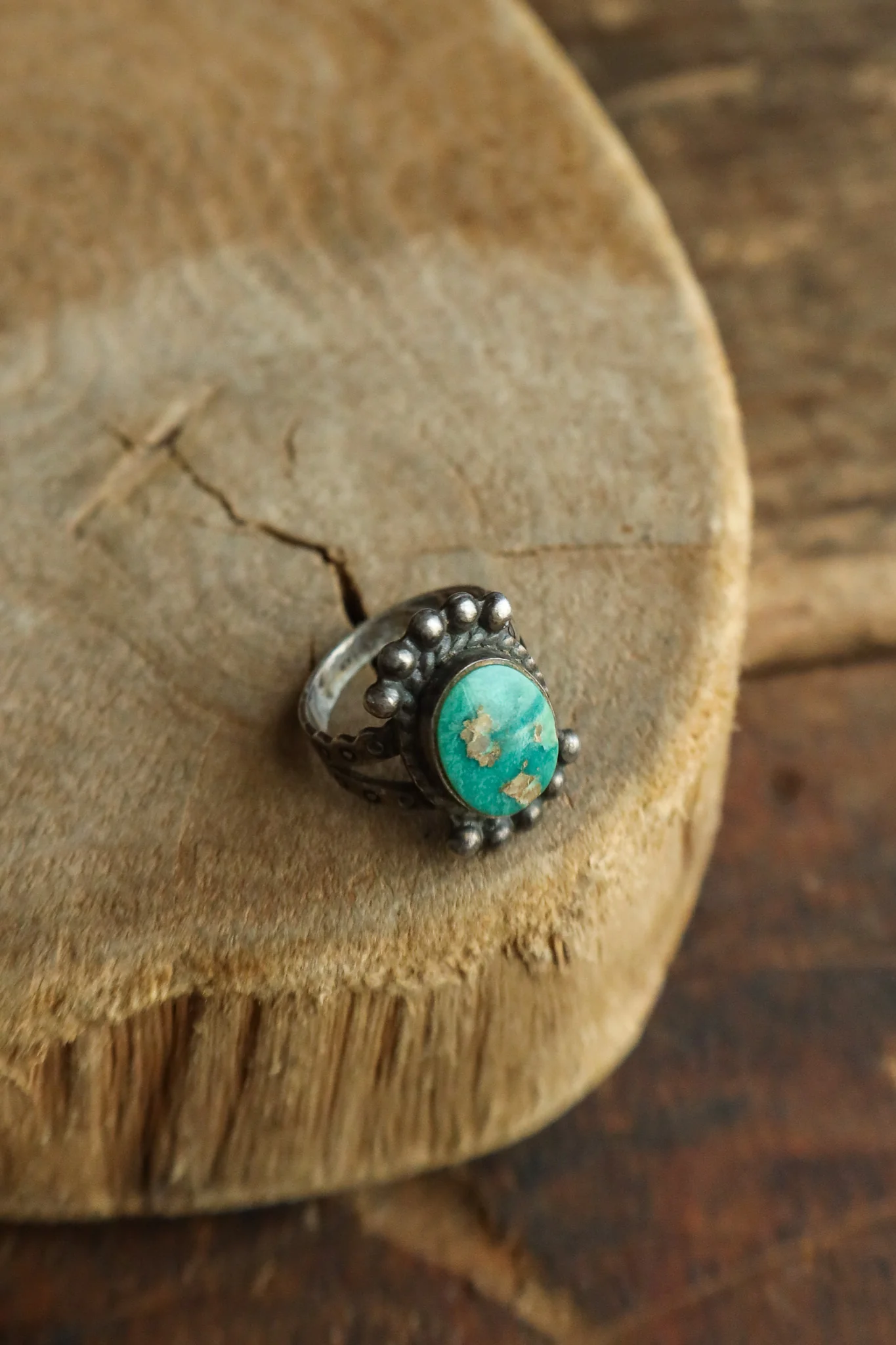 Oval Green Turquoise Sterling Silver Dots Ring- Size 6 - Image 5