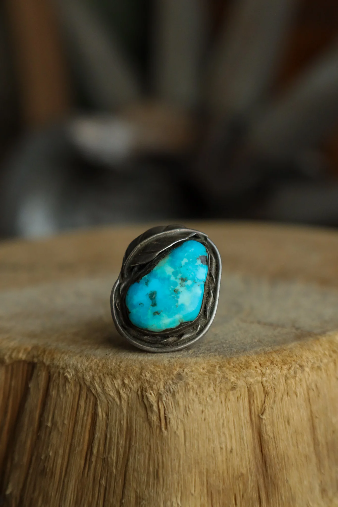 Large Turquoise With Leaf Ring- Size 4.5 - Image 5