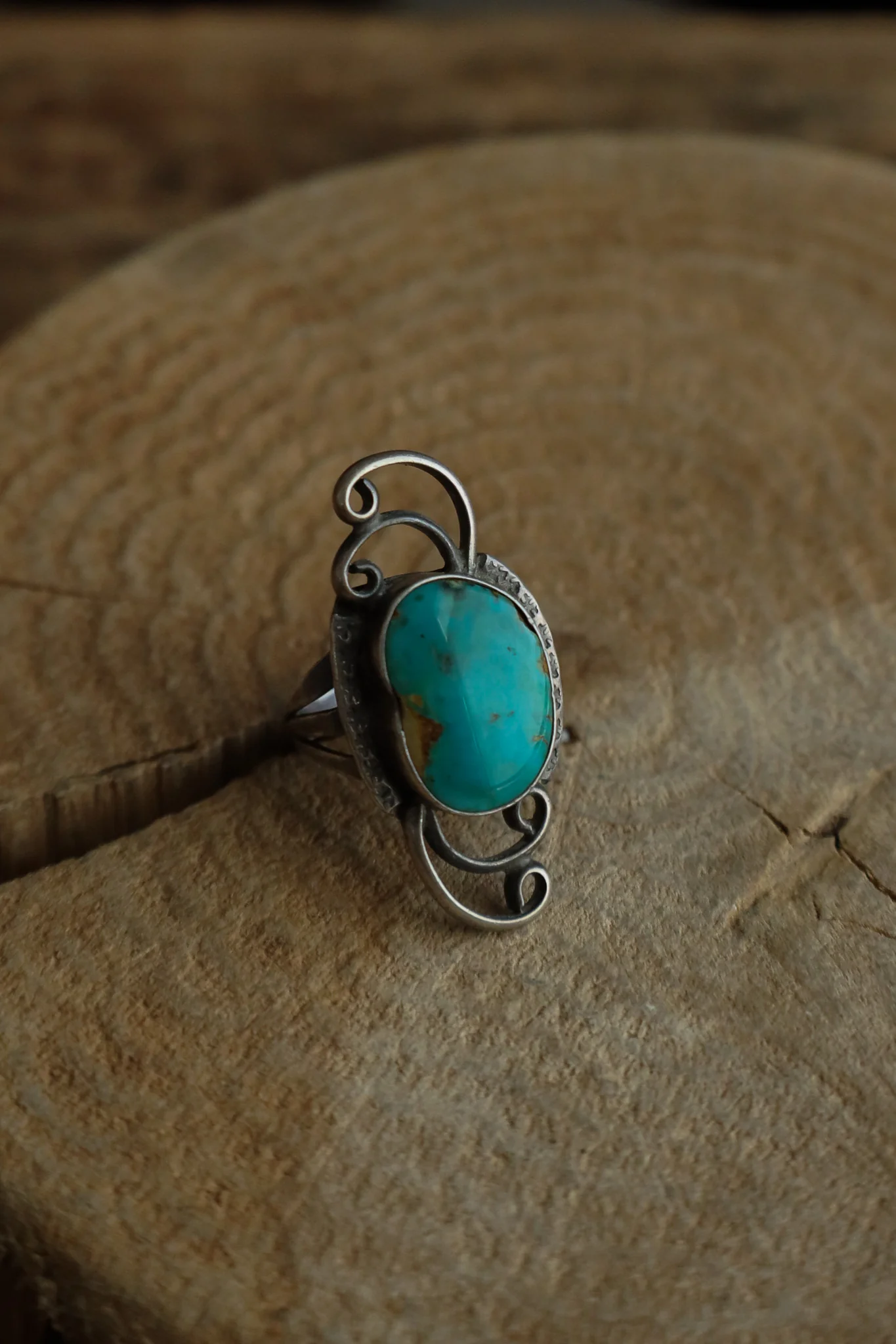 Vintage Spiral Sterling Silver With Turquoise Ring- Size 6 - Image 4