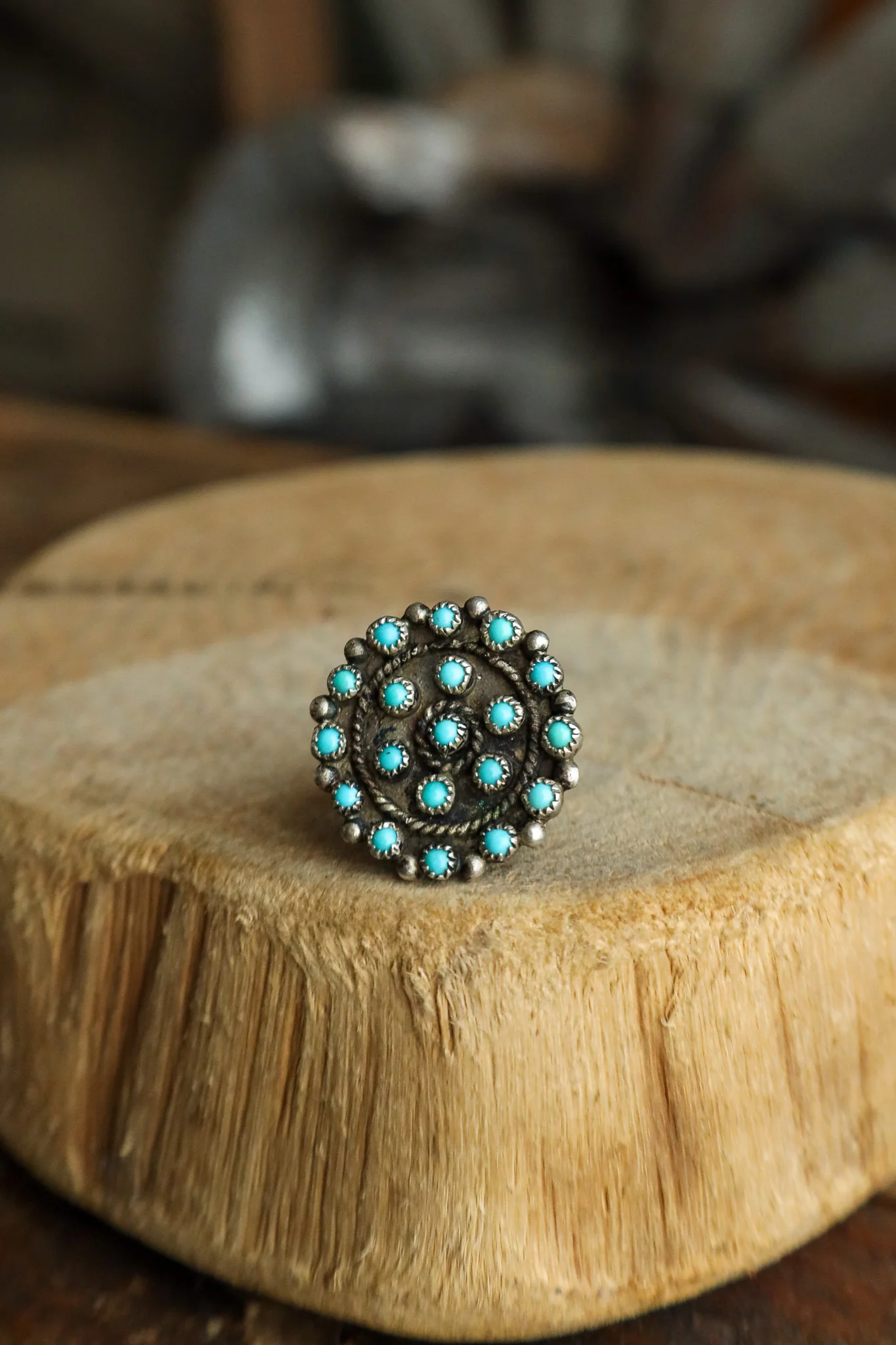 Zuni 18 Turquoise Round Pettipoint Ring- Size 6 - Image 3
