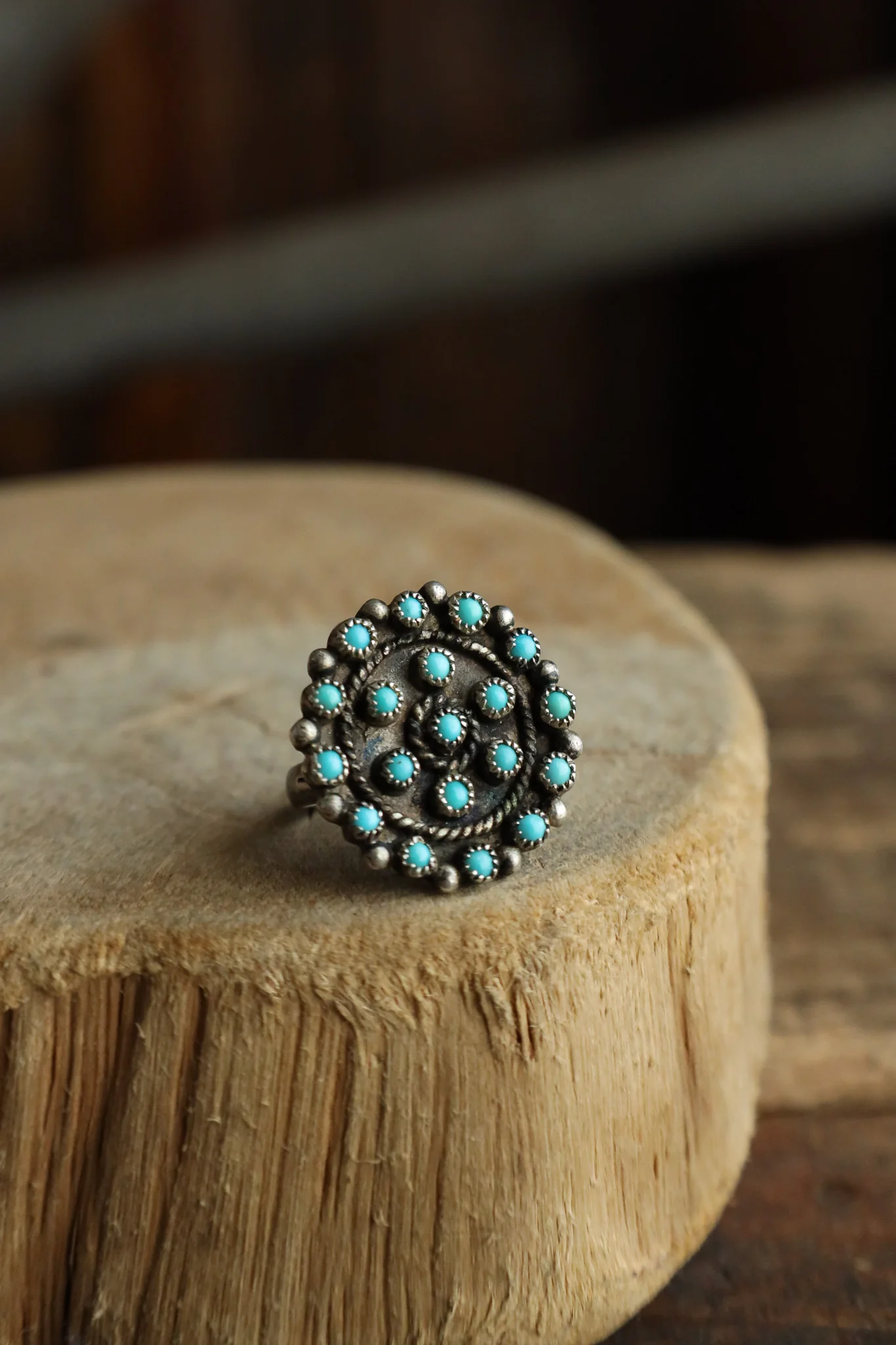 Zuni 18 Turquoise Round Pettipoint Ring- Size 6 - Image 5