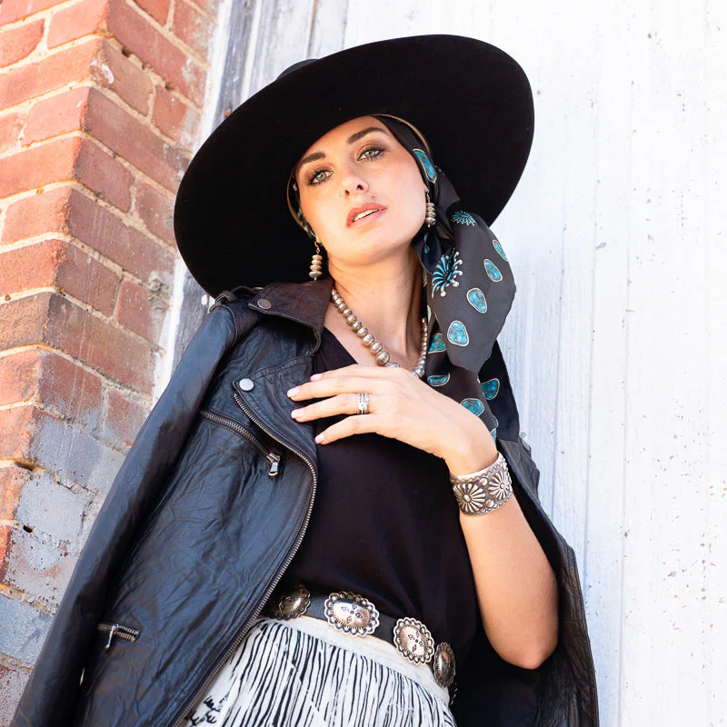 GALLOP BLACK 35X35 SCARF - Image 7