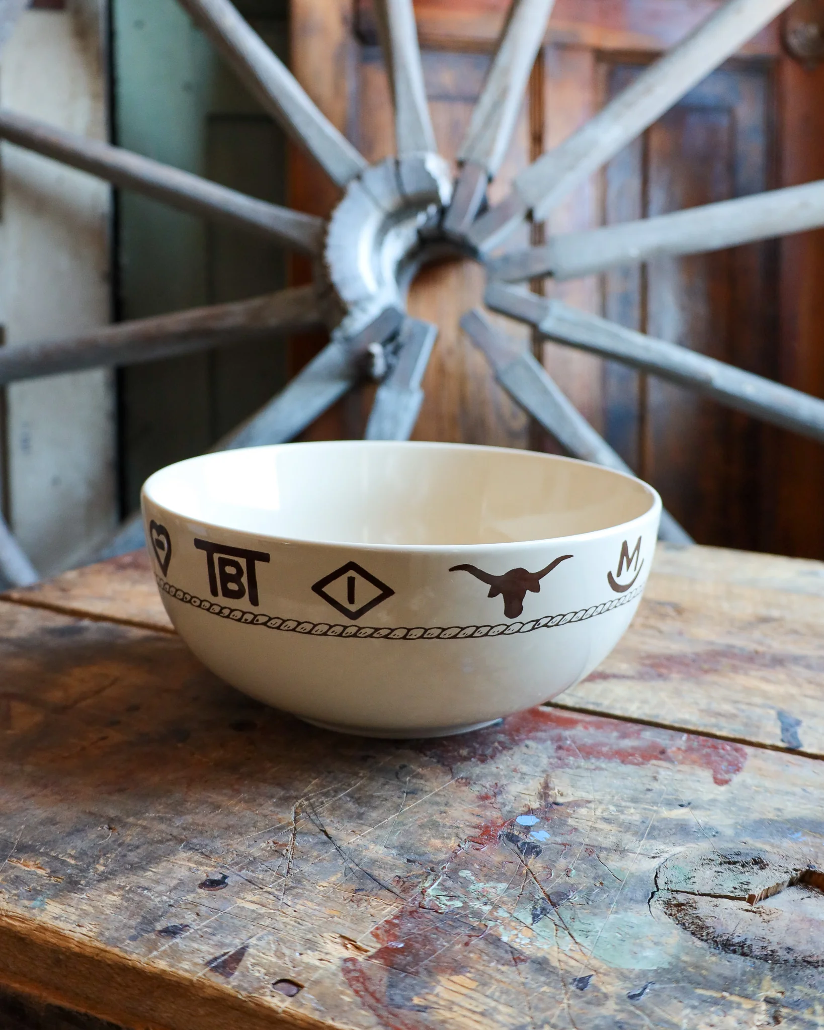 WEST CREATIONS 9" BRANDED SERVING BOWL - Image 4