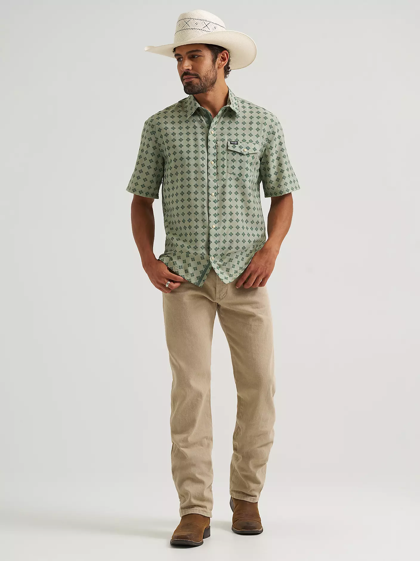 Wrangler All Terrain Gear Men's Clean Snap Shirt
