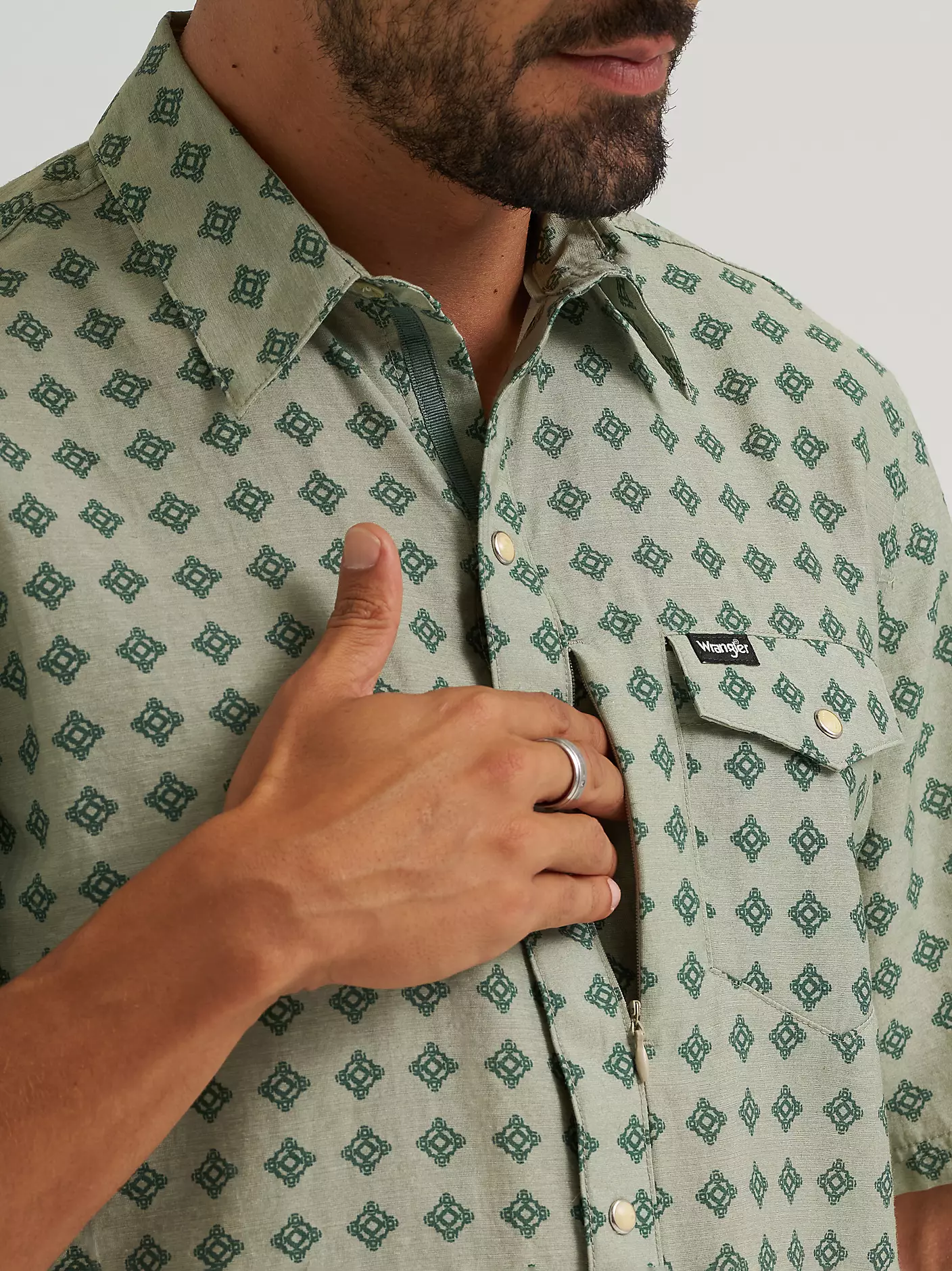 Wrangler All Terrain Gear Men's Clean Snap Shirt - Image 3