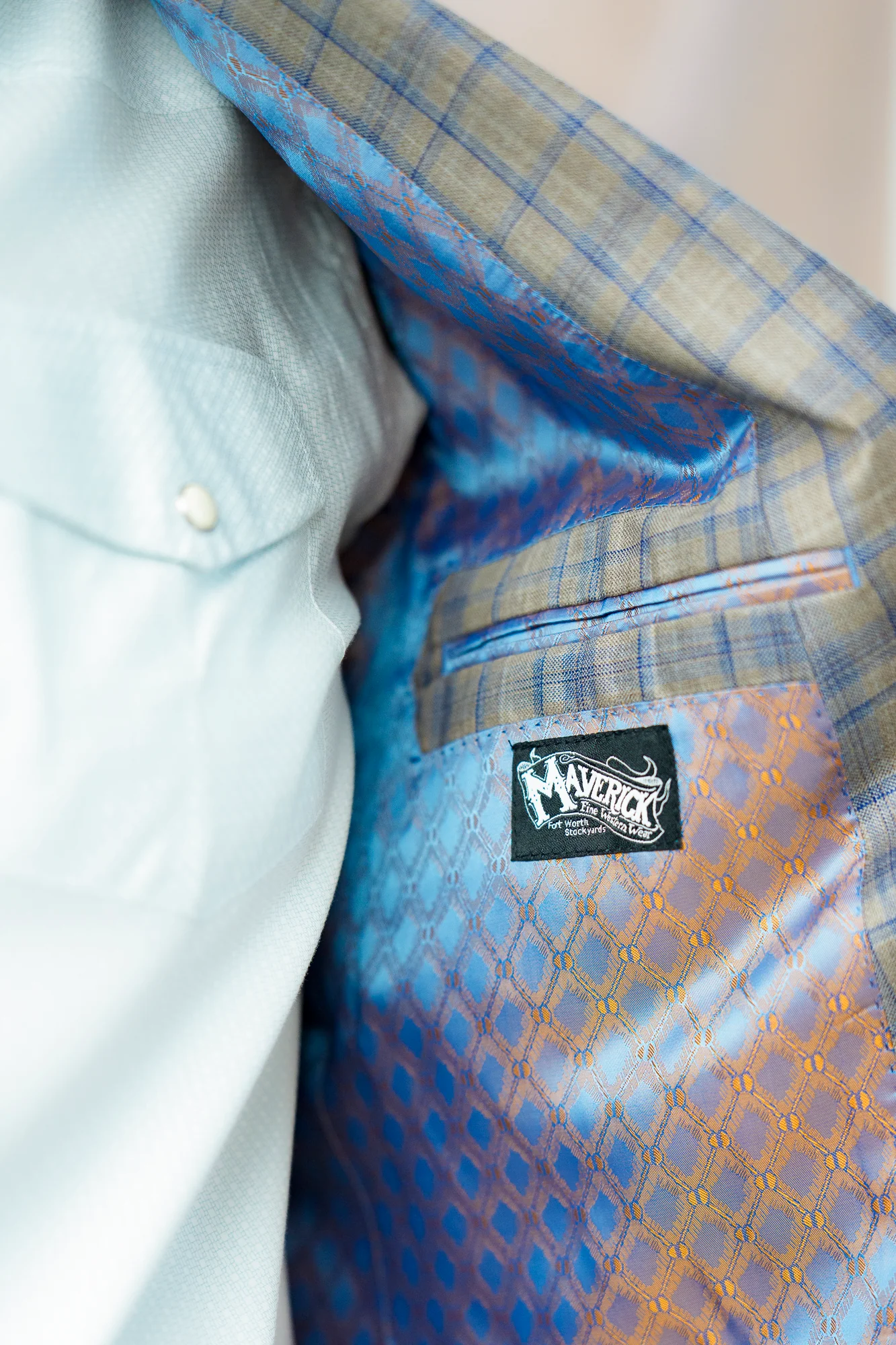 Maverick Exclusive Plaid Brown and Blue Sport Coat - Image 8