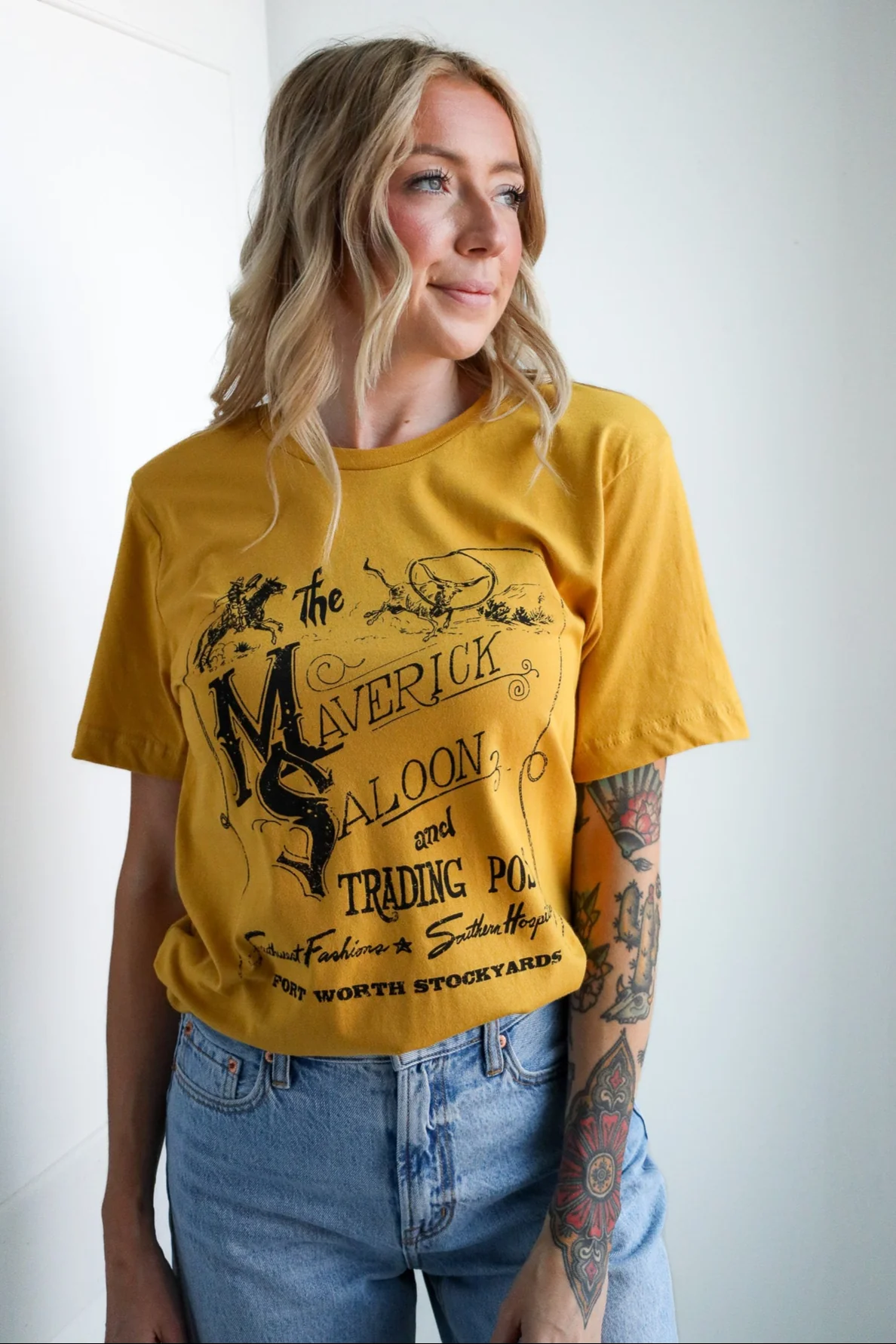 MAVERICK EXCLUSIVE MAVERICK SALOON TEE- MUSTARD/BLACK - Image 3