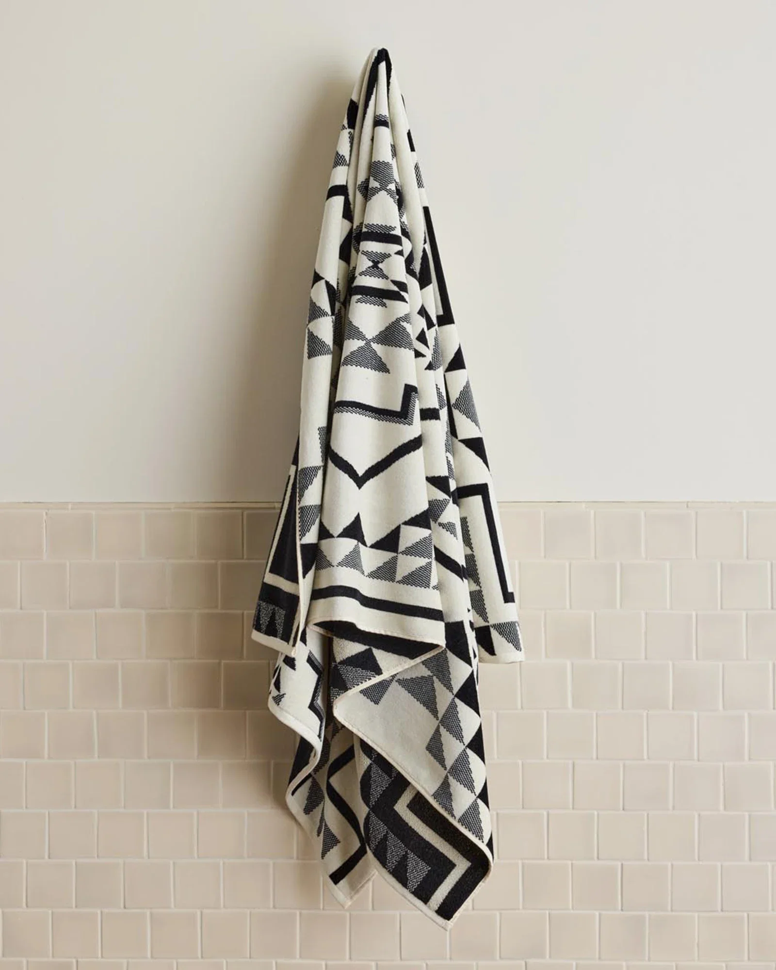PENDLETON OXBOW SPA TOWEL - Image 3