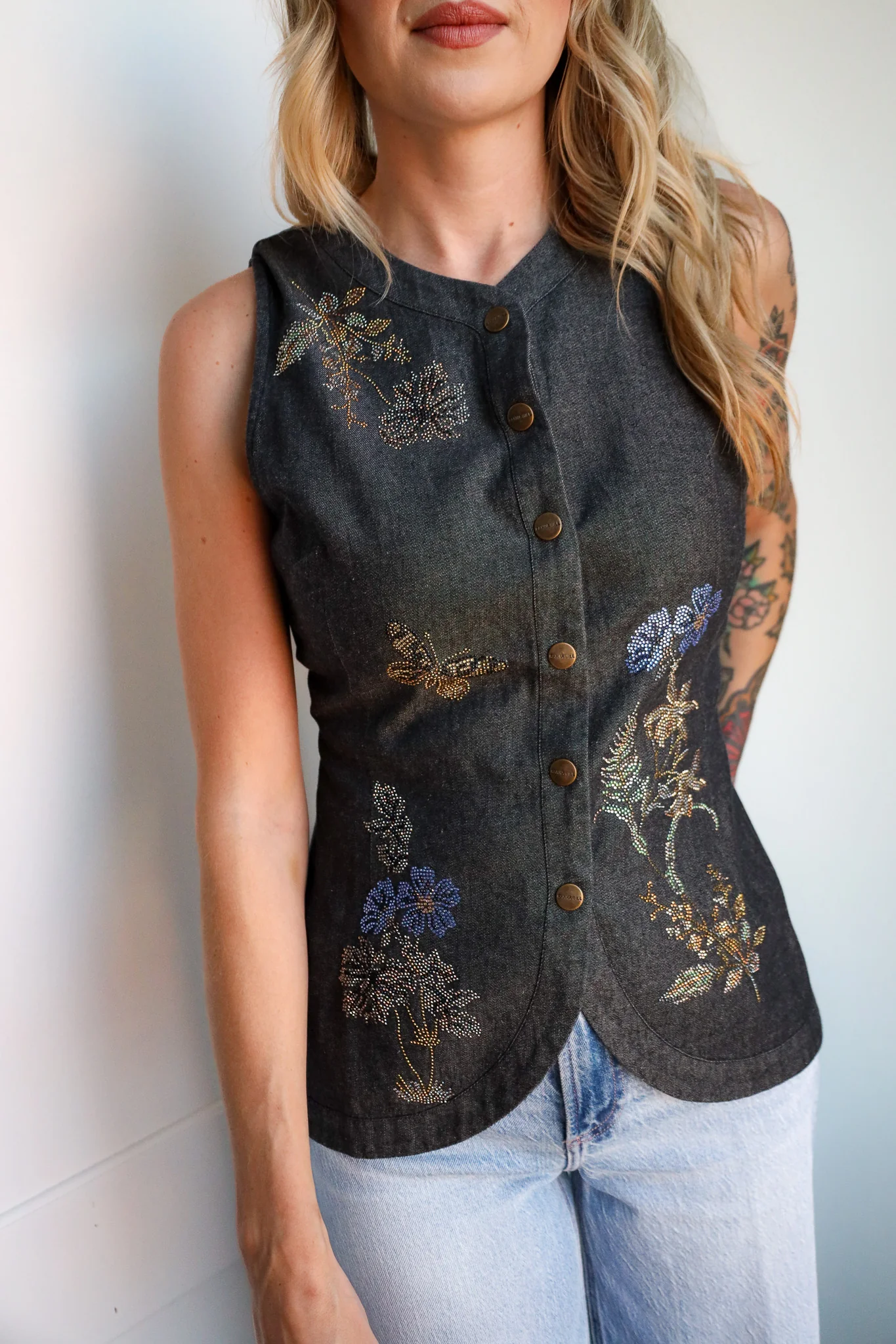Ranna Gill Aster Sleeveless Waist Coat - Image 8